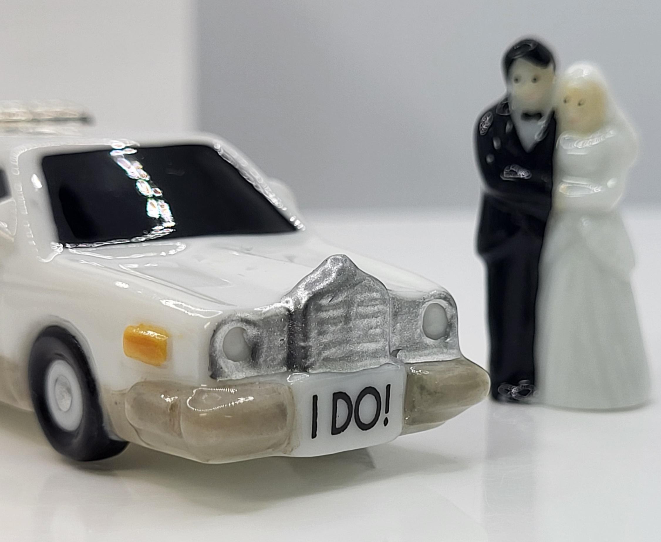 Wedding duo. Just married limousine porcelain hinged box with wedding couple, and ring box with wedding ring trinket. Made by MCF. view 7