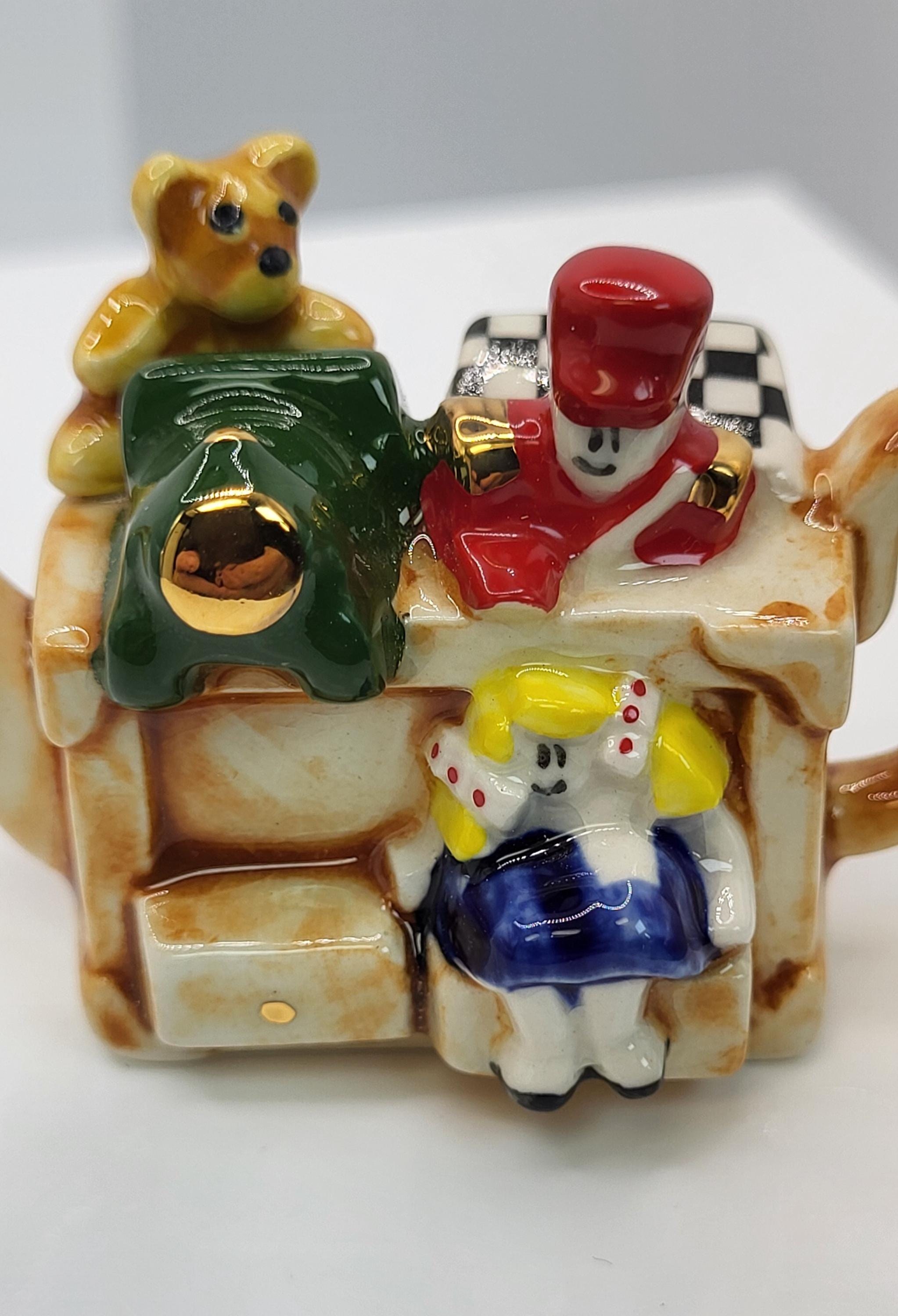 Paul Cardew Tiny Teapots Toy Box Porcelain Collector's Item. view 3
