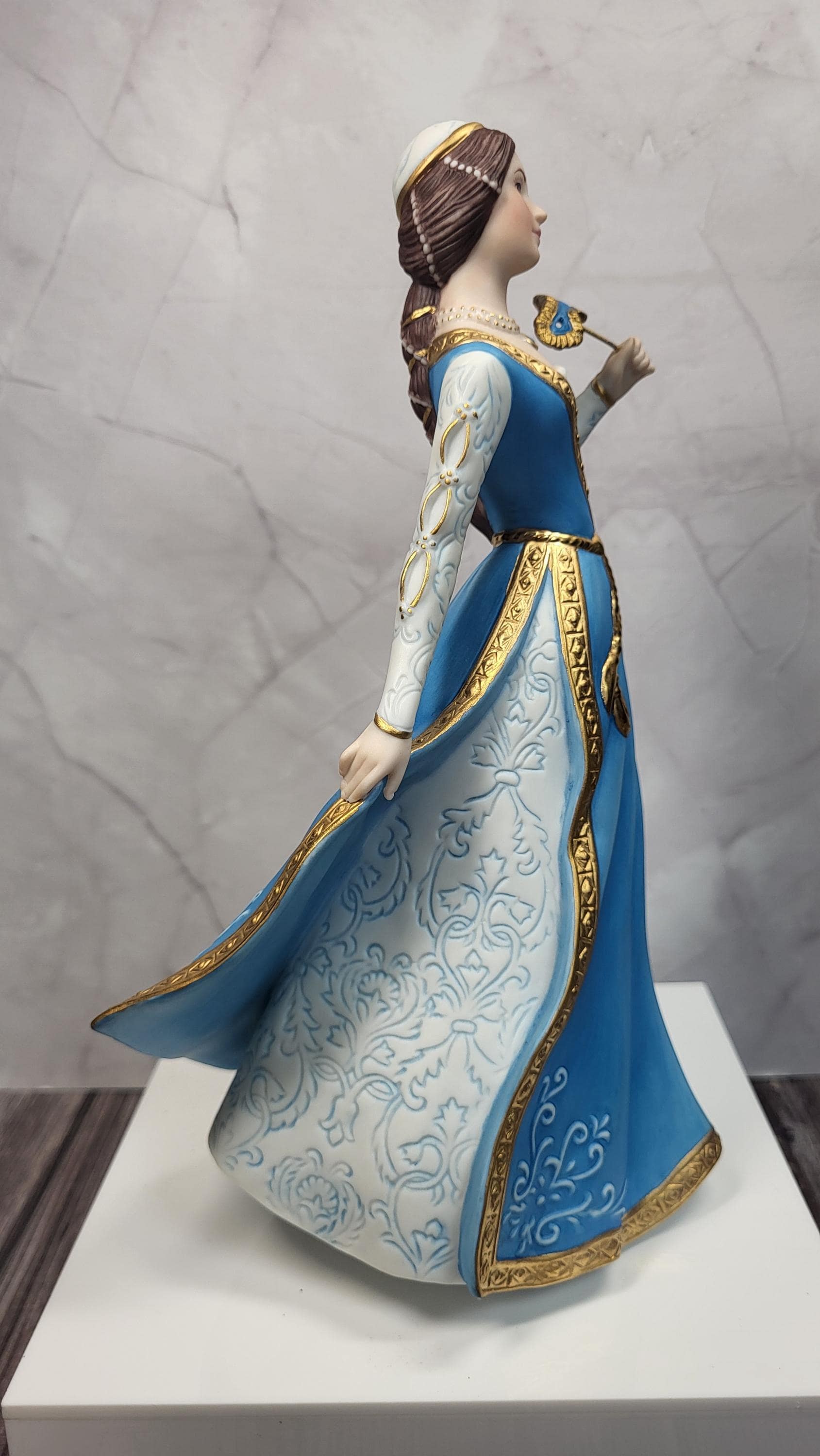Lenox Juliet "The Legendary Princesses" Fine Porcelain Figurine - NRFB - Like New with Authenticity and Original Box view 9