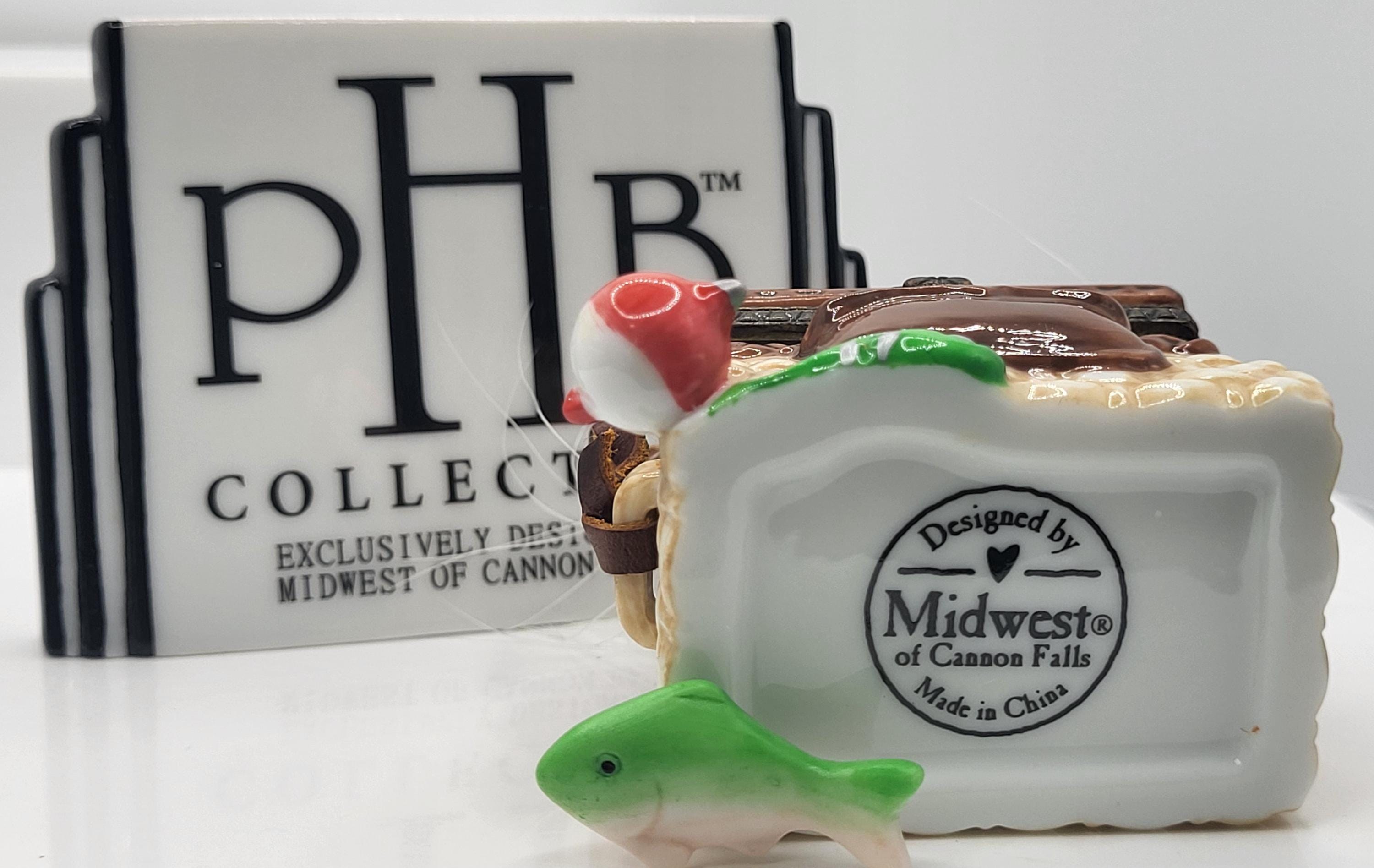 Fly Fishing Creel Porcelain Hinged Box with Fish Trinket. view 7
