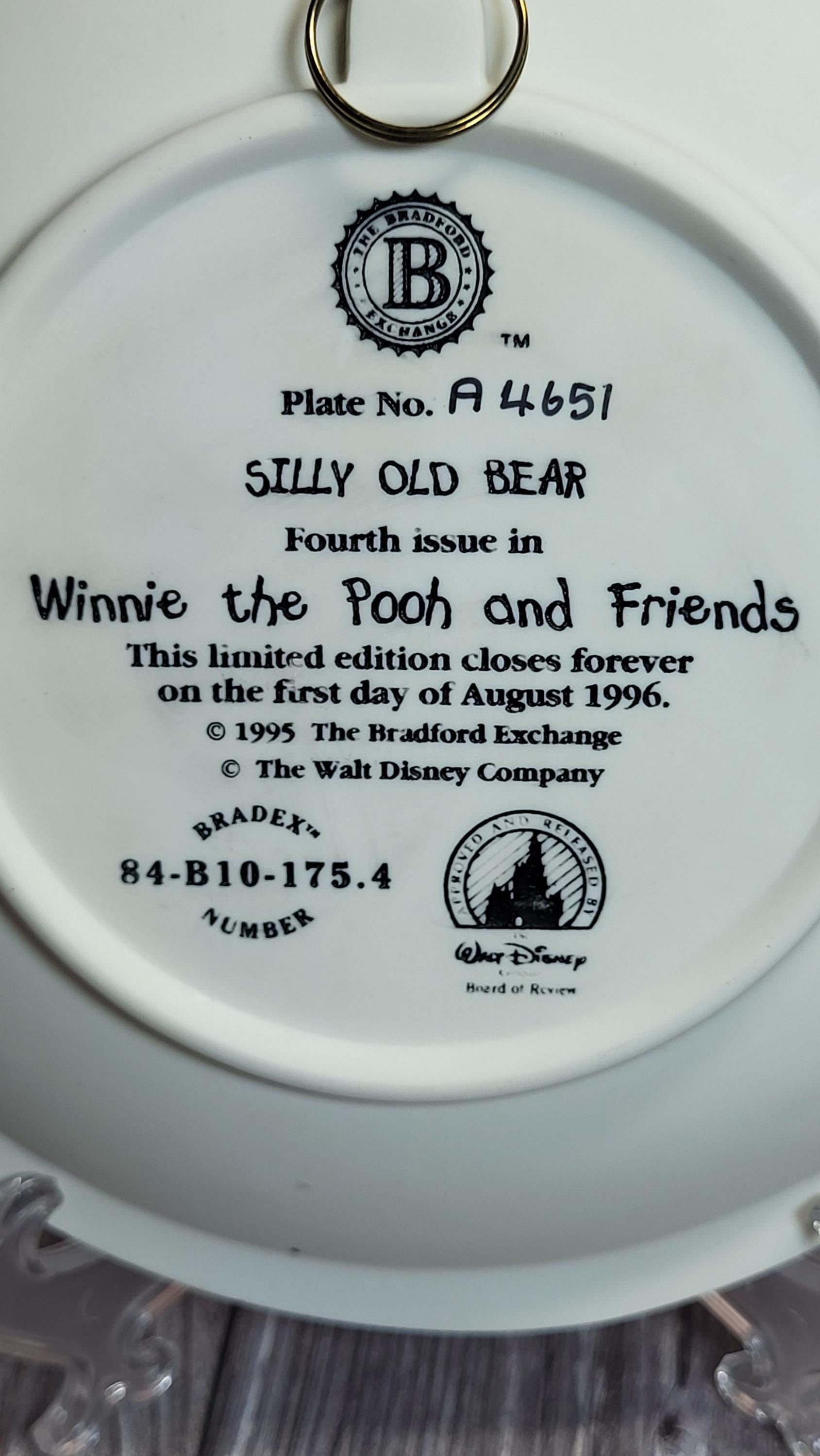 Bradford Exchange Vintage Winnie the Pooh "Silly Old Bear" 3D Plate view 8