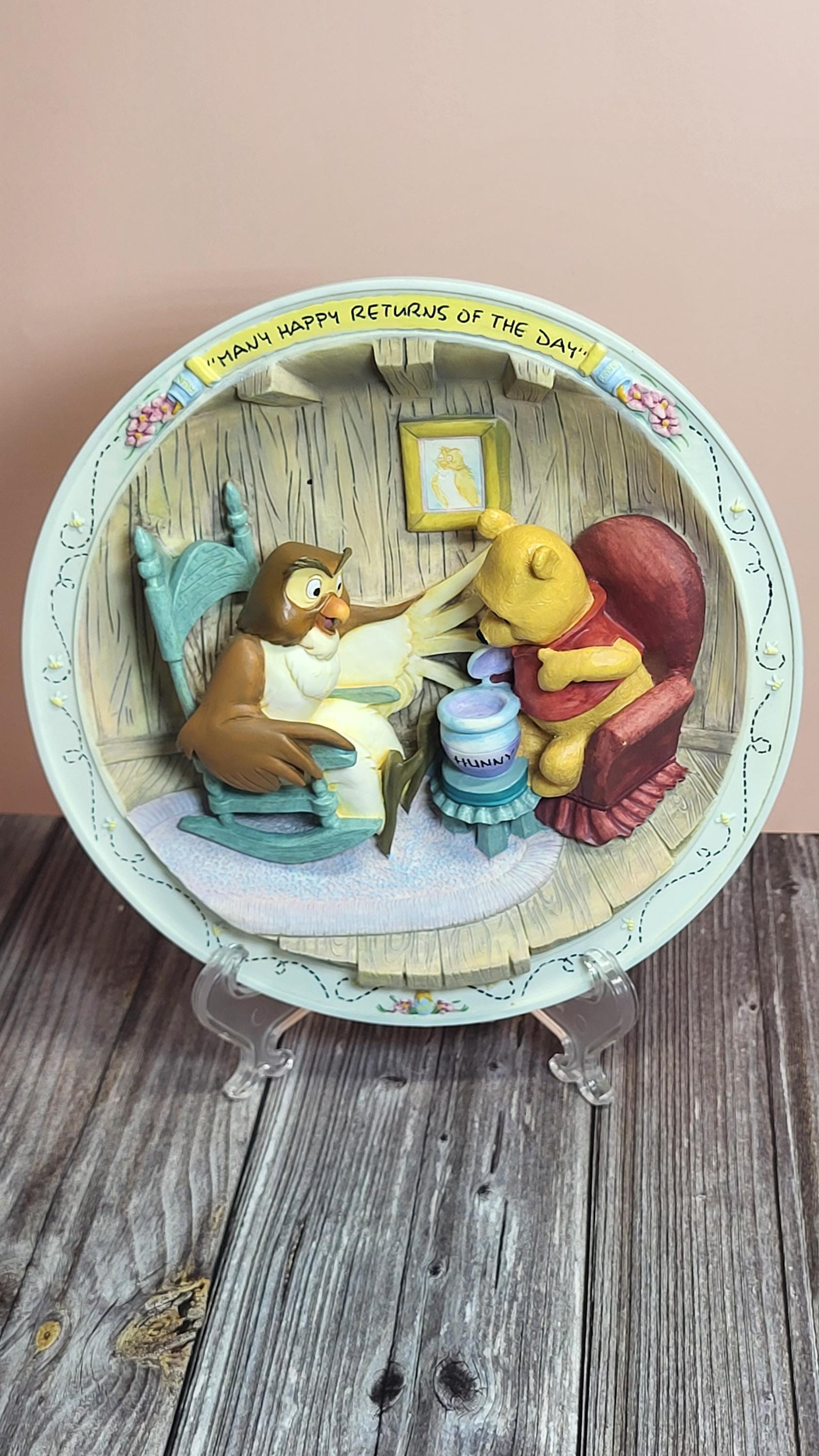 Bradford Exchange Winnie the Pooh "Many Happy Returns of the Day" Collector Plate view 4