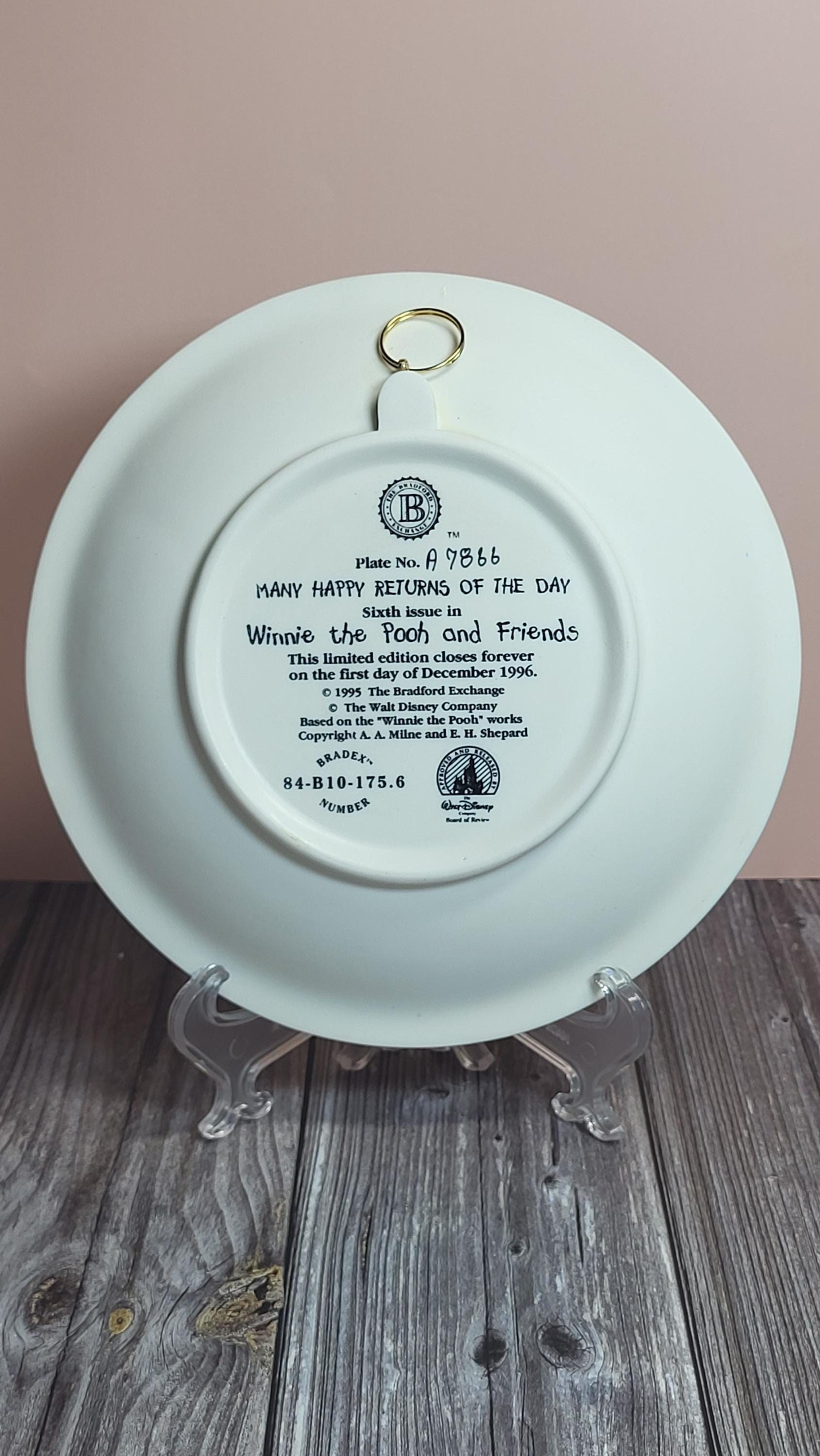 Bradford Exchange Winnie the Pooh "Many Happy Returns of the Day" Collector Plate view 9