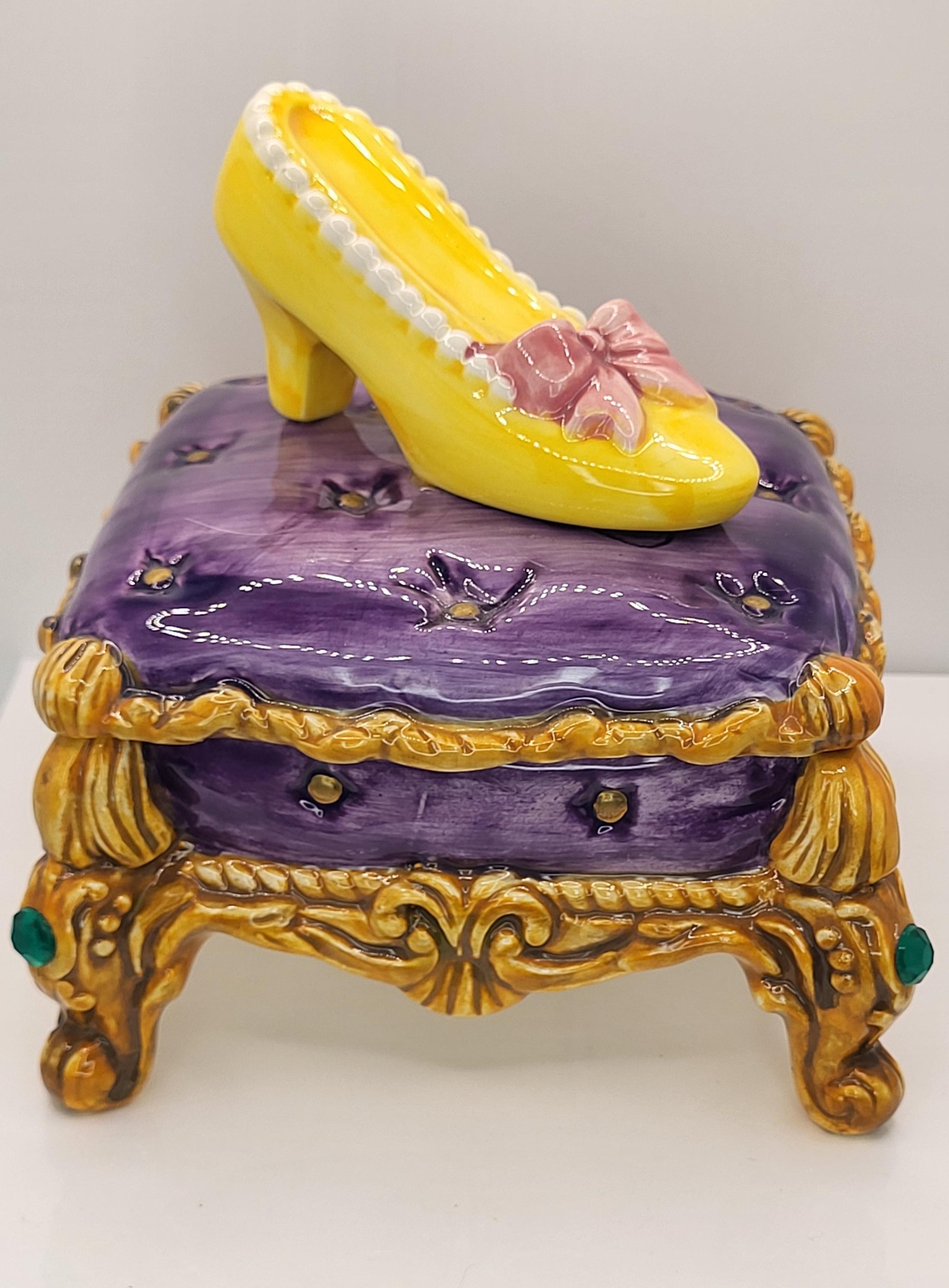 Rare 1995 Fitz & Floyd Cinderella Golden Slipper Porcelain Trinket Box view 2