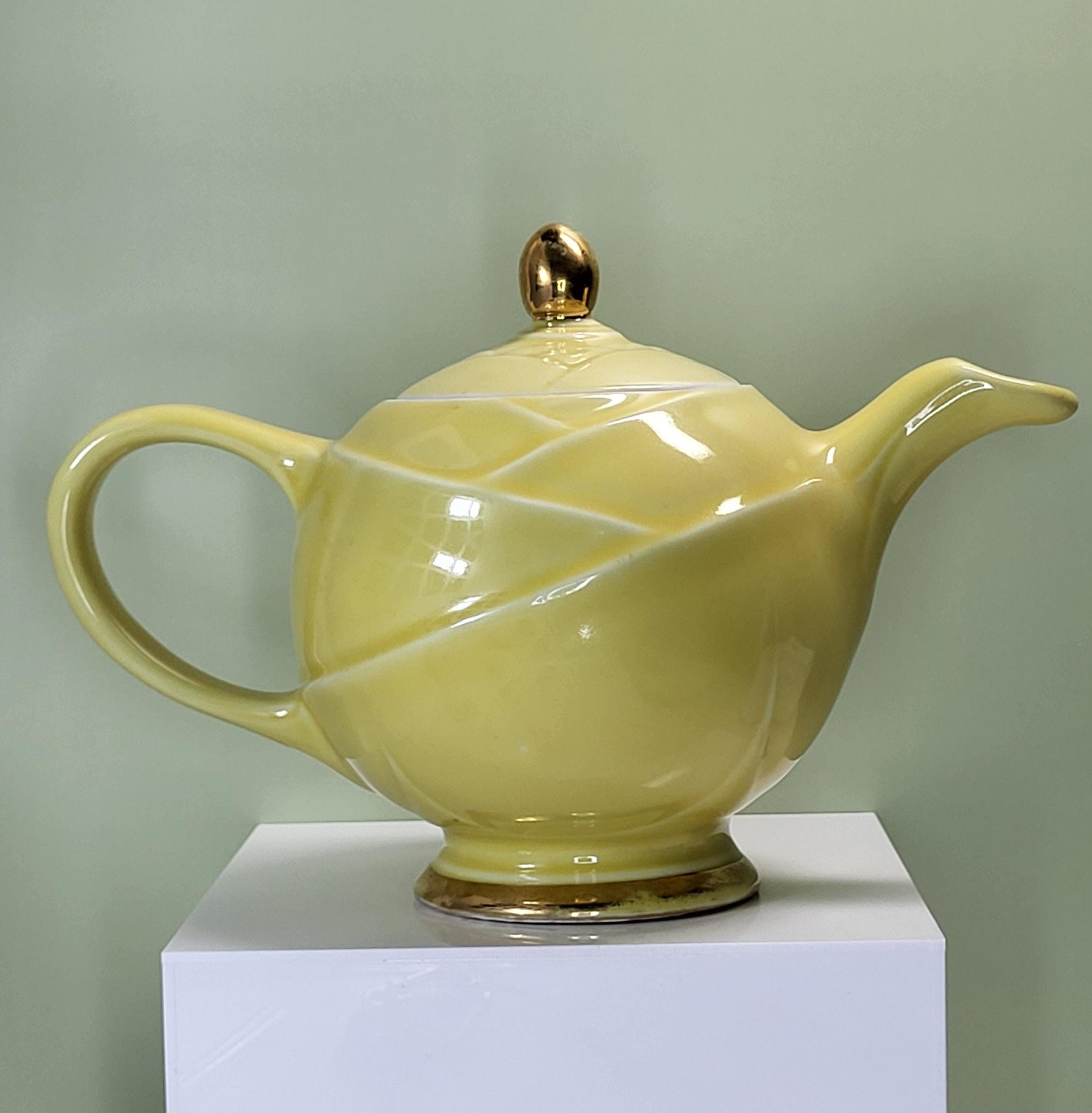 Vintage Hall China Teapot