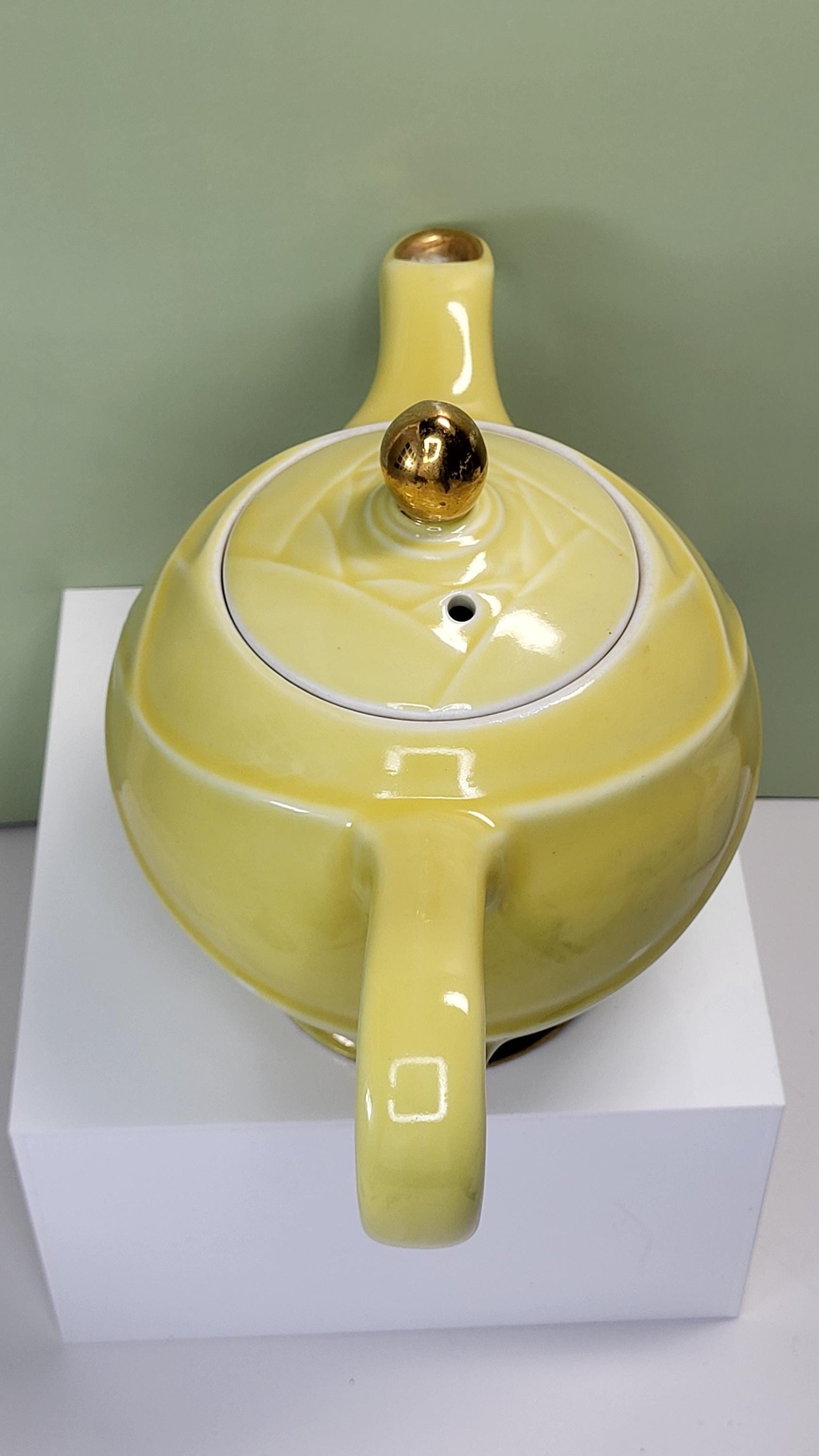Vintage Hall China Teapot view 7