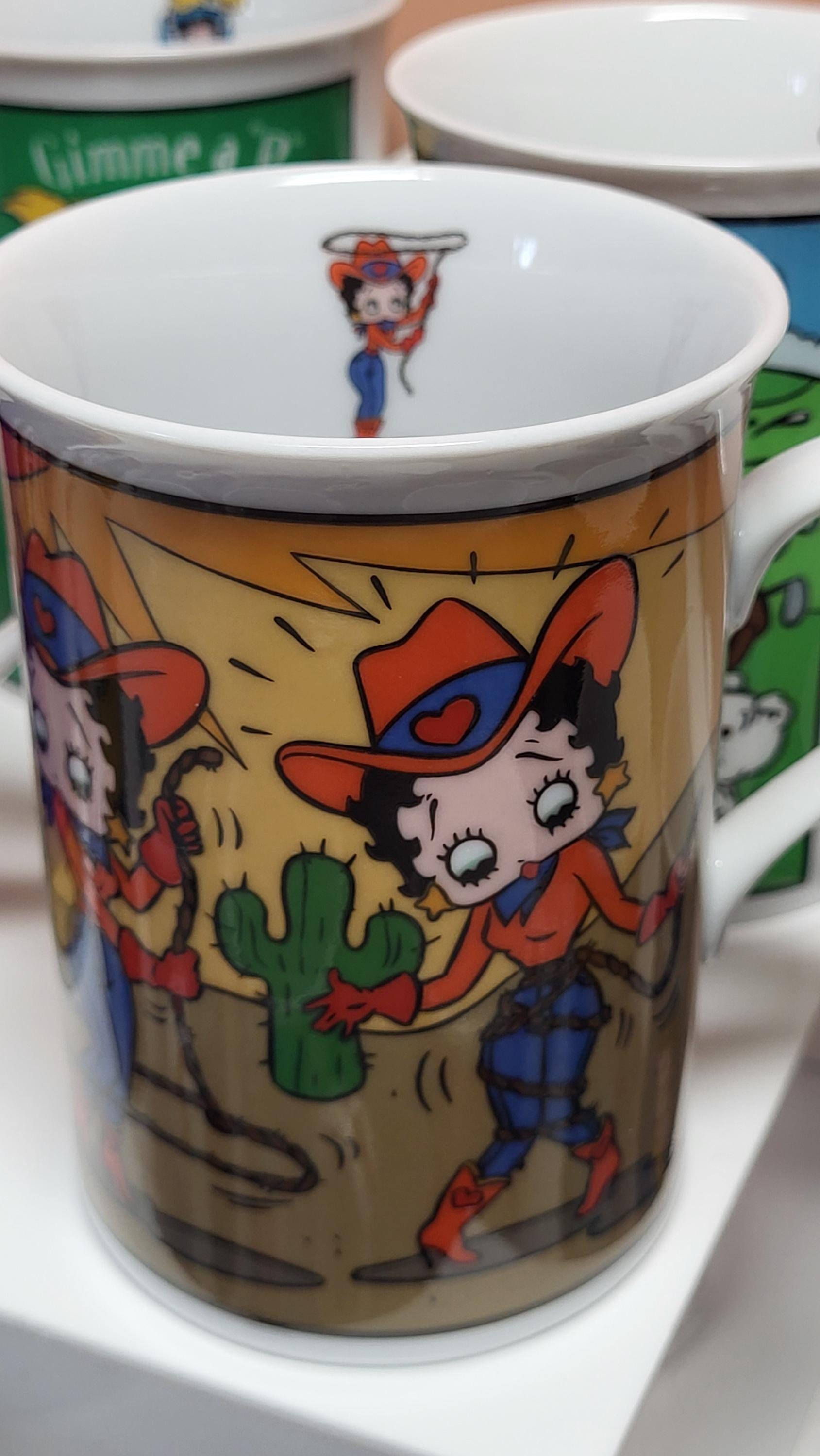 Vintage Betty Boop Danbury Mint Fine Porcelain Collector Mug Set of 12 with COA - Perfect Condition view 4