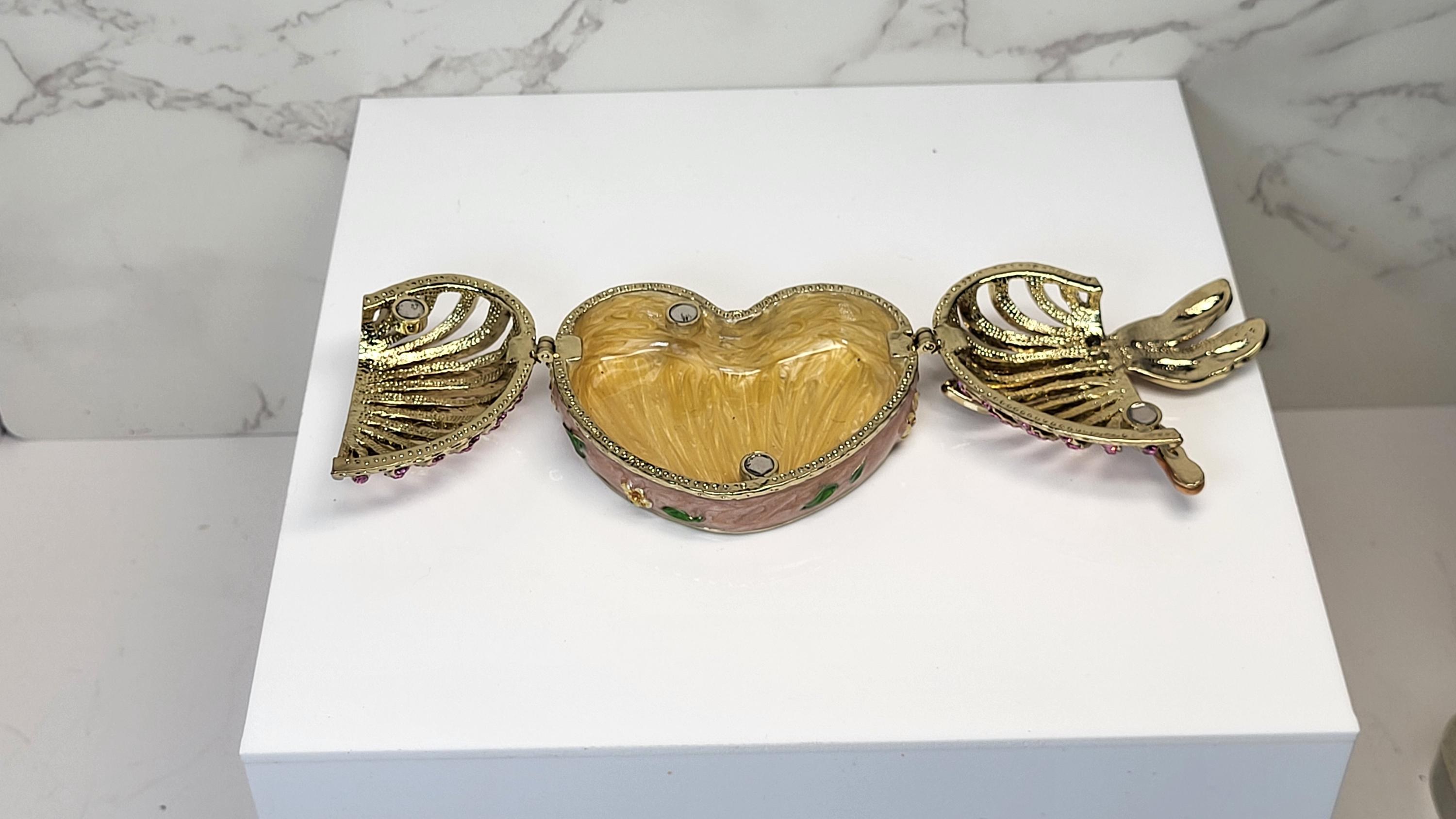 Ornate Vintage Dragonfly Trinket Box view 3