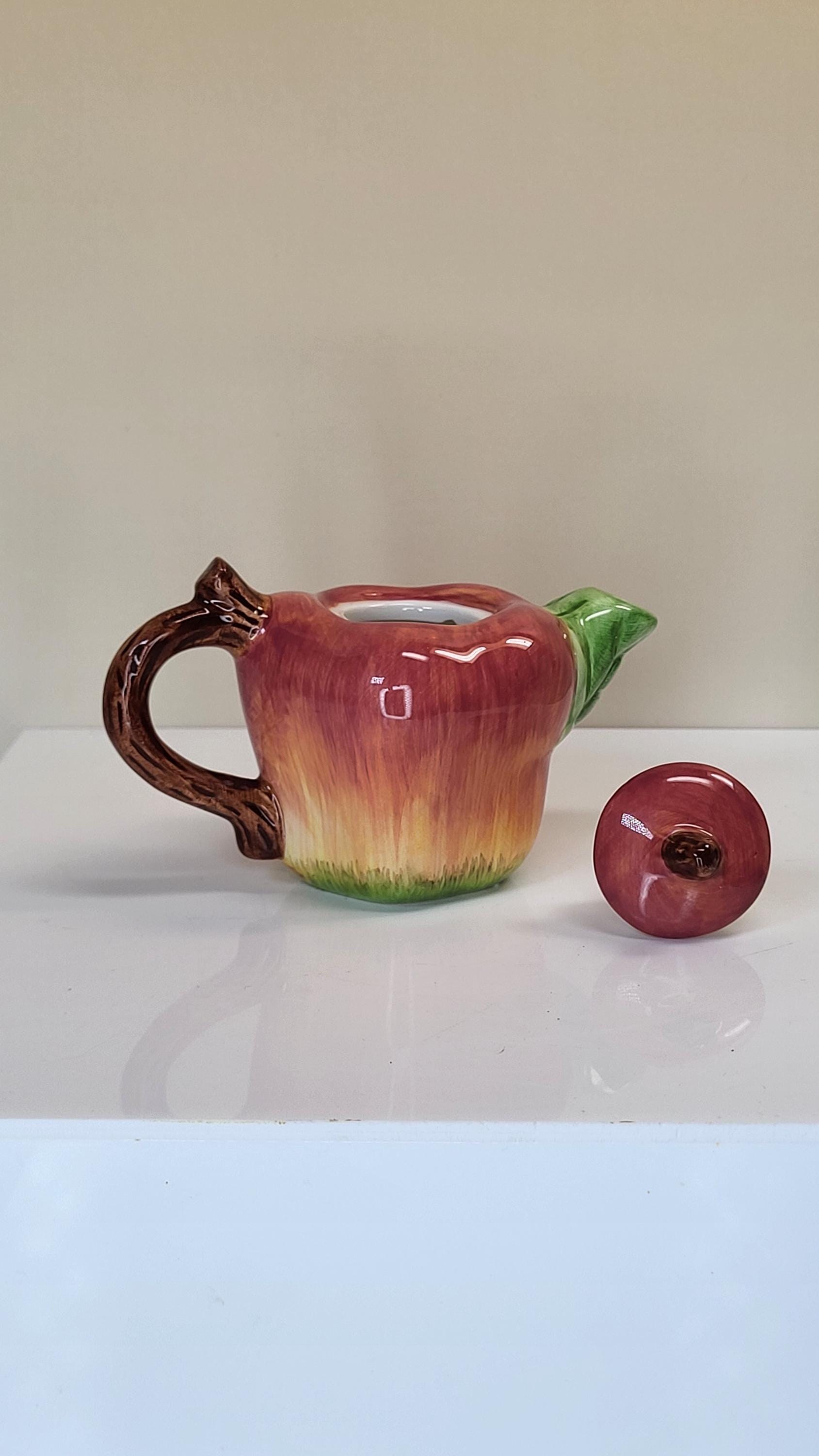Rare Vintage Kevins Gift Shoppe Apple Teapot view 2