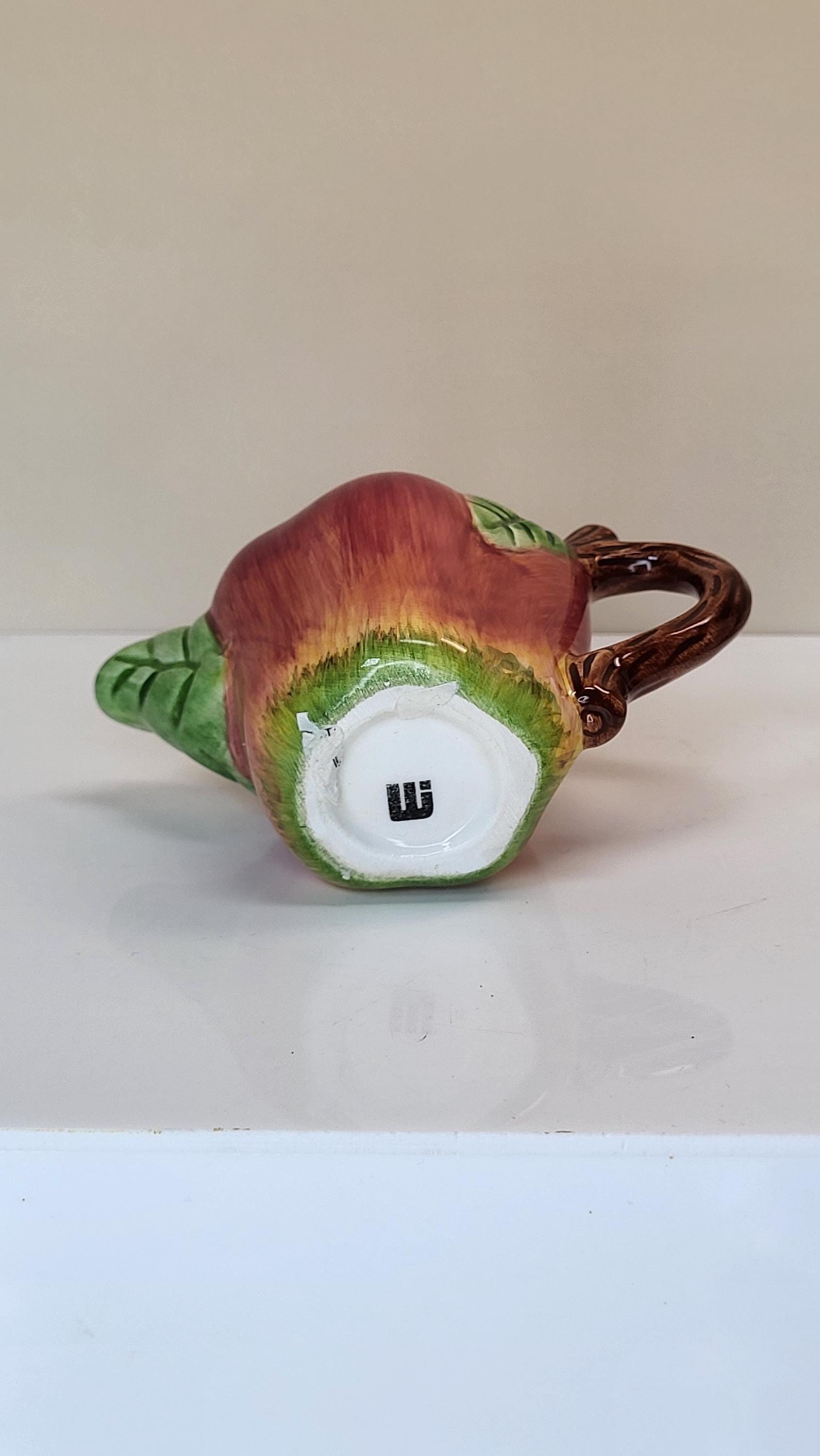 Rare Vintage Kevins Gift Shoppe Apple Teapot view 6