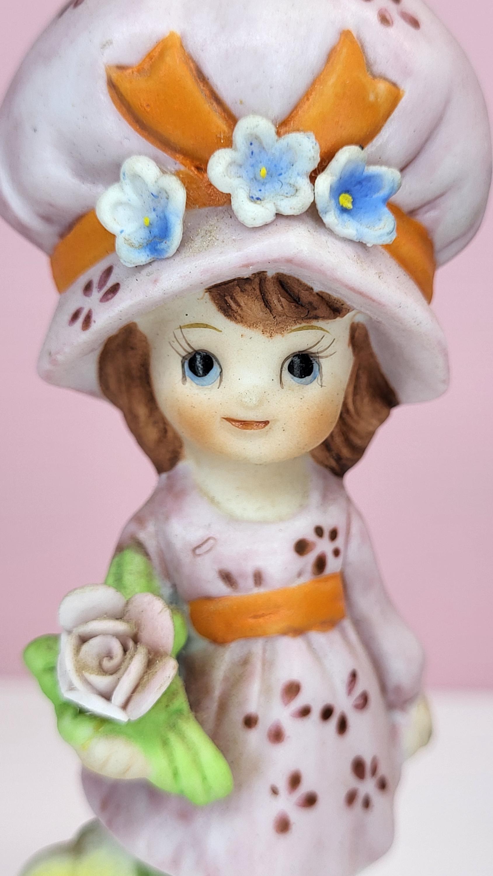 Vintage Holly Hobbie Napcoware Figurine Girl with Pink Bonnet and Flowers, Model C8820, Made in Japan, 1970s, Perfect Condition, 4.5" Tall view 3