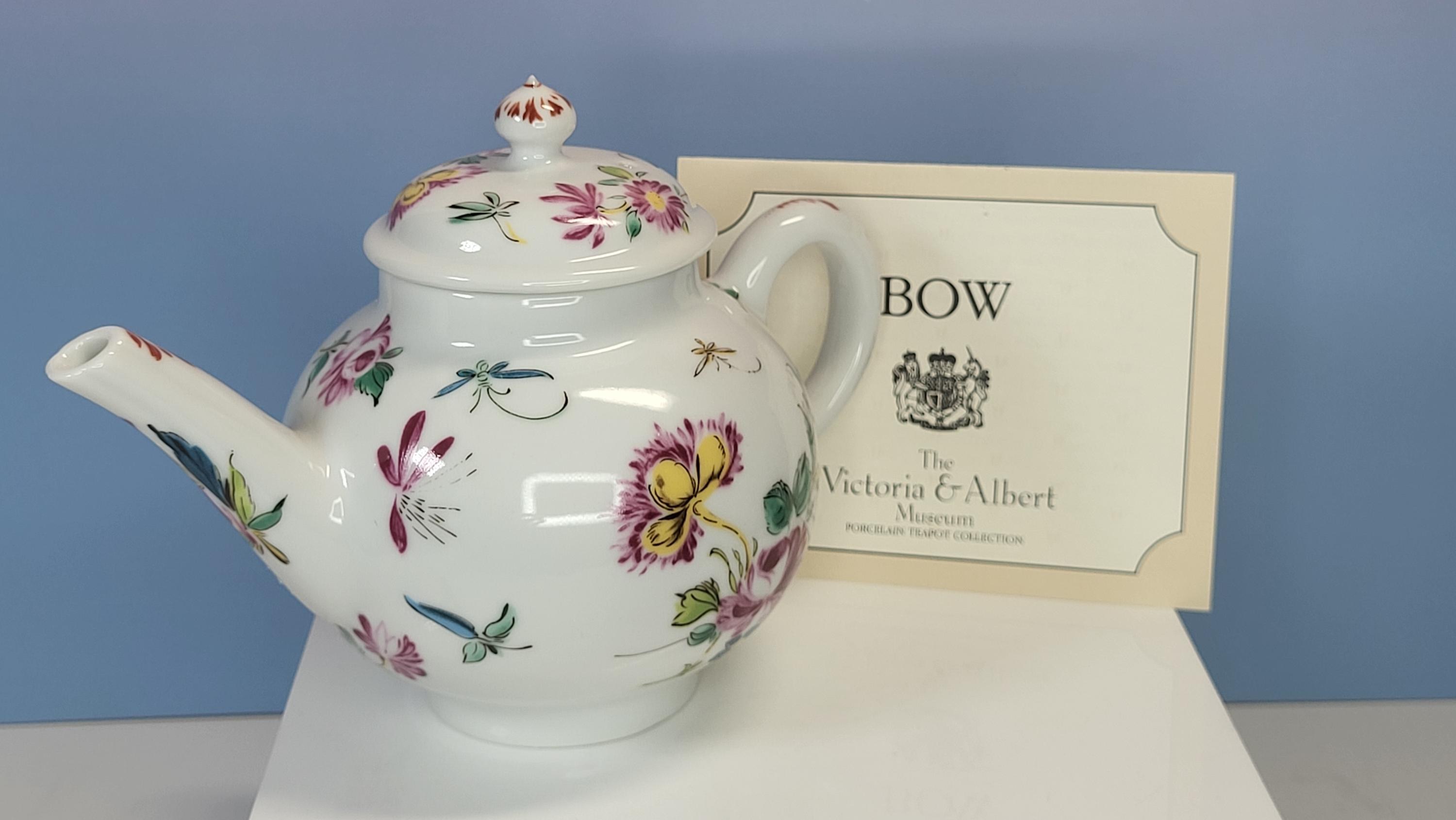 Vintage 1985 Franklin Mint "Bow" Small Teapot 1.5 Cups, Victoria & Albert Museum, Like New Condition with Box and Certificate. view 2