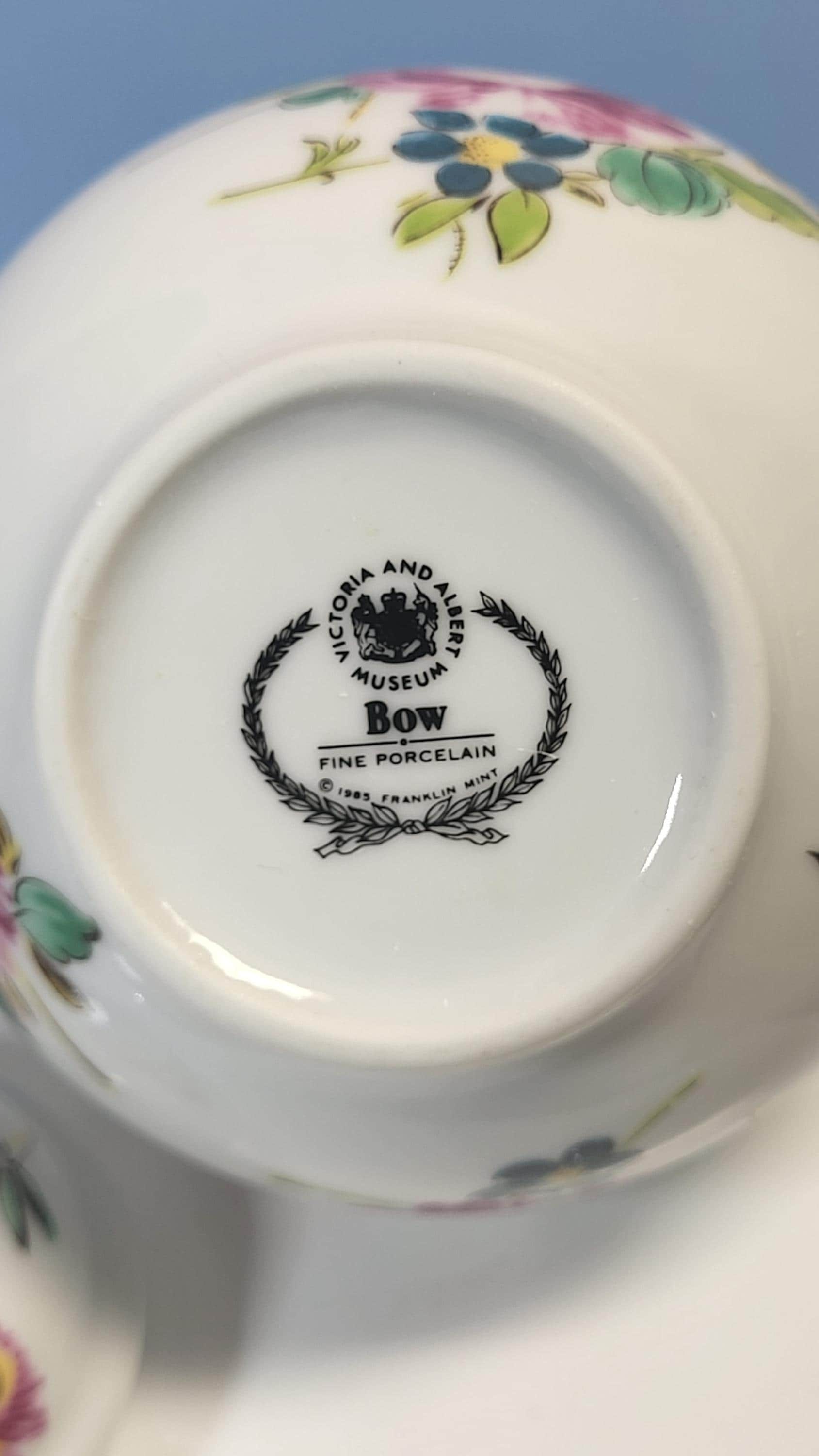 Vintage 1985 Franklin Mint "Bow" Small Teapot 1.5 Cups, Victoria & Albert Museum, Like New Condition with Box and Certificate. view 9