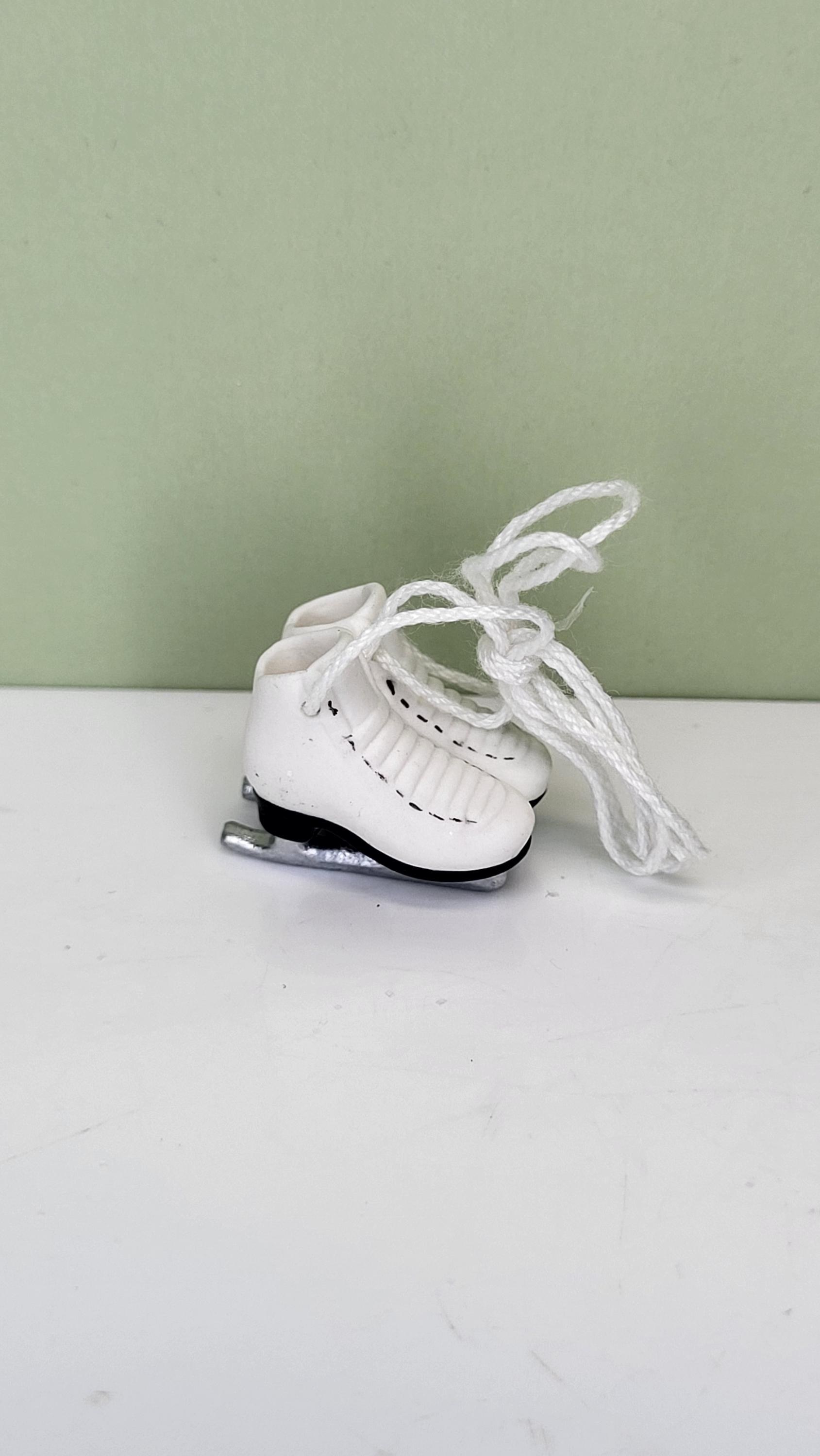 Vintage Home for the Holidays 'Snowy Reflection' Solid Porcelain Hand-Painted Hinged Trinket Box with Ice Skates Trinket in Original Box view 4