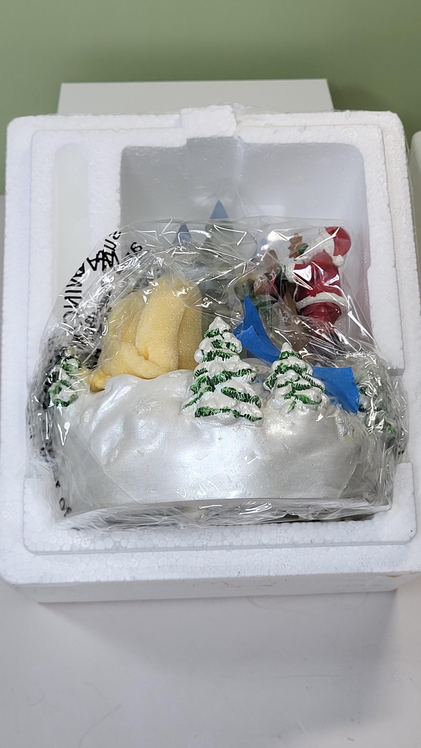 1997 Avon Santa's Magical Castle Musical Figurine - Motion & Lights - With Original Box view 2