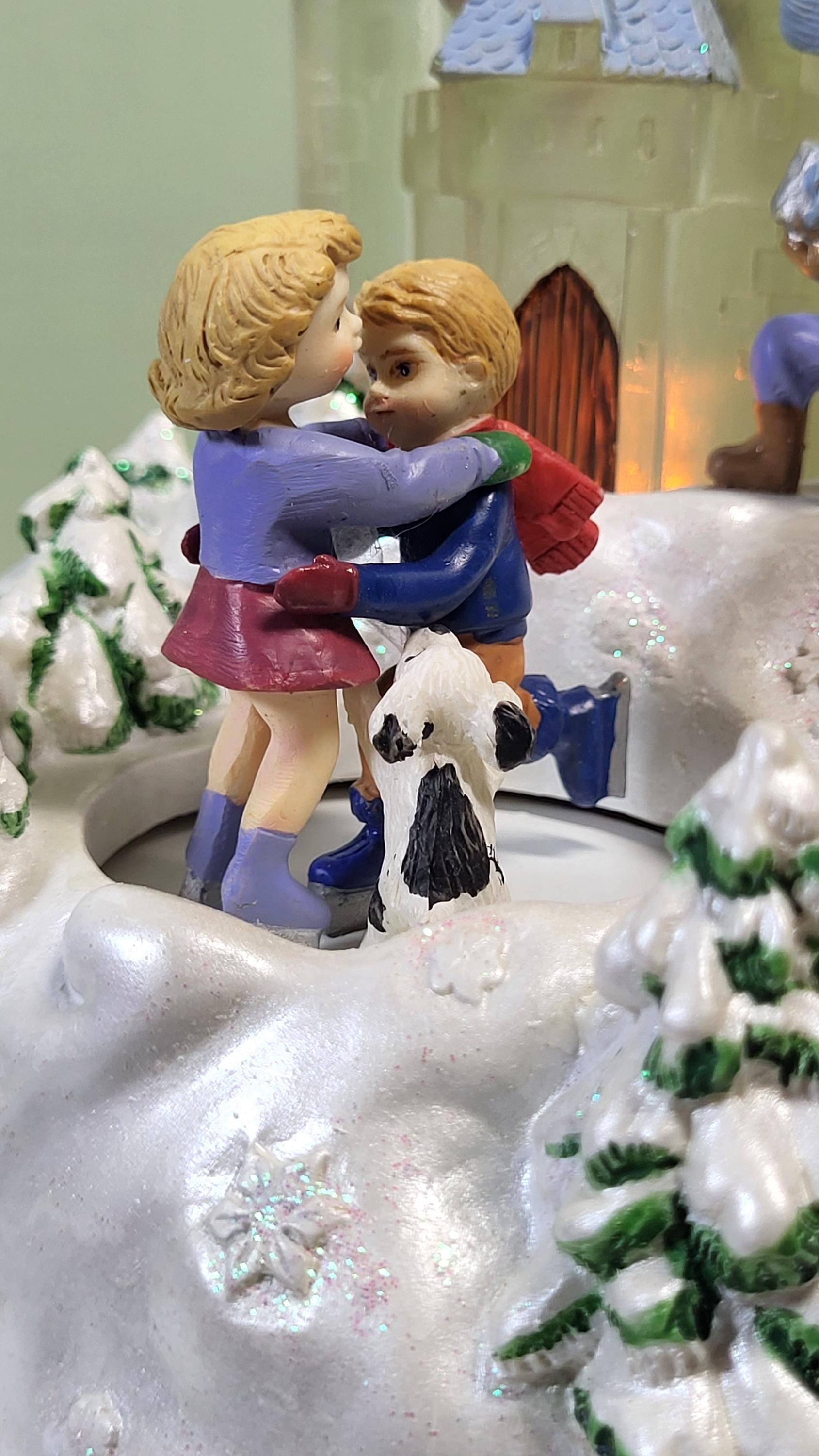 1997 Avon Santa's Magical Castle Musical Figurine - Motion & Lights - With Original Box view 7