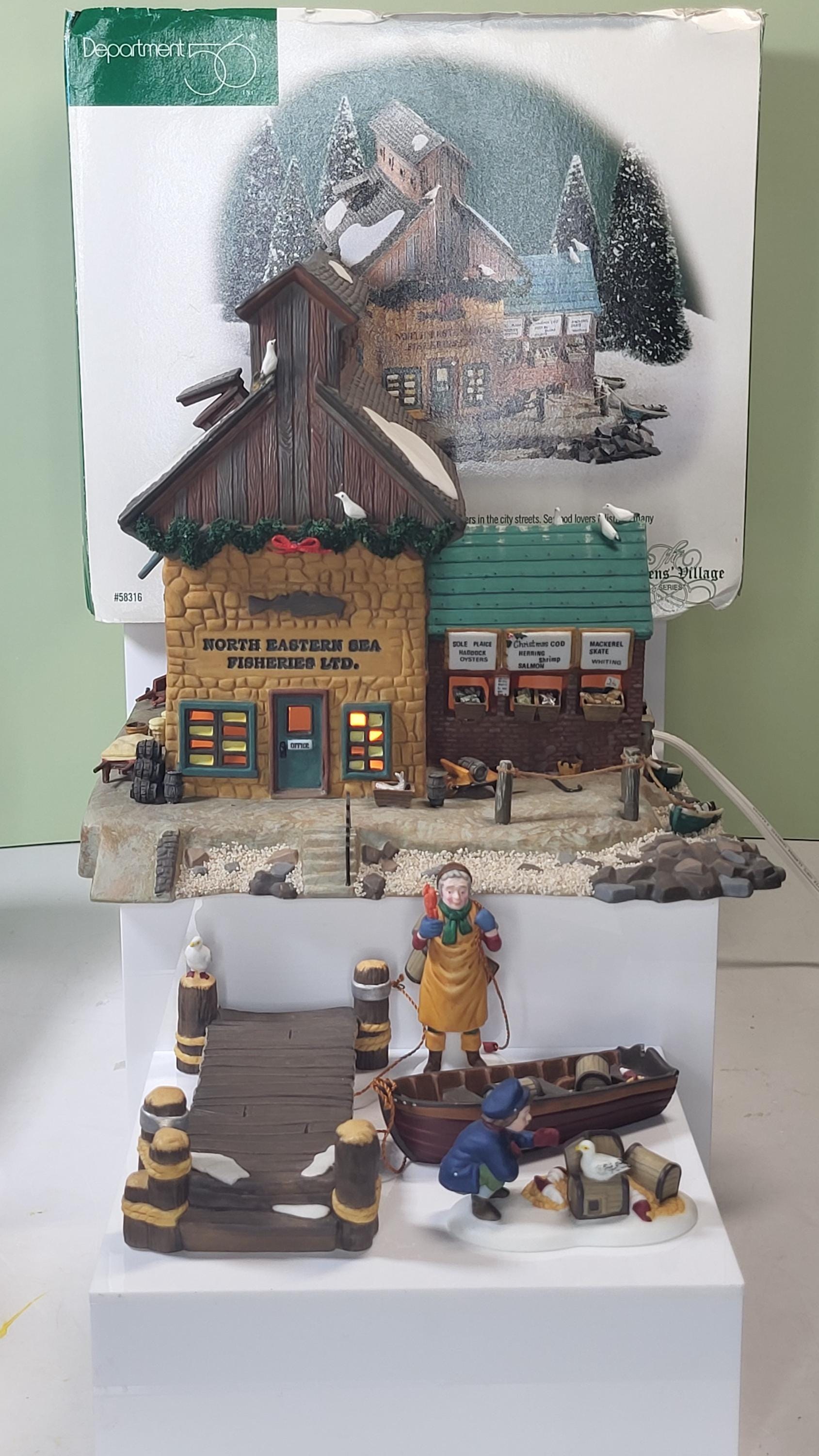 Dept 56 North Eastern Sea Fisheries Ltd Building & Lobster Trappers Set