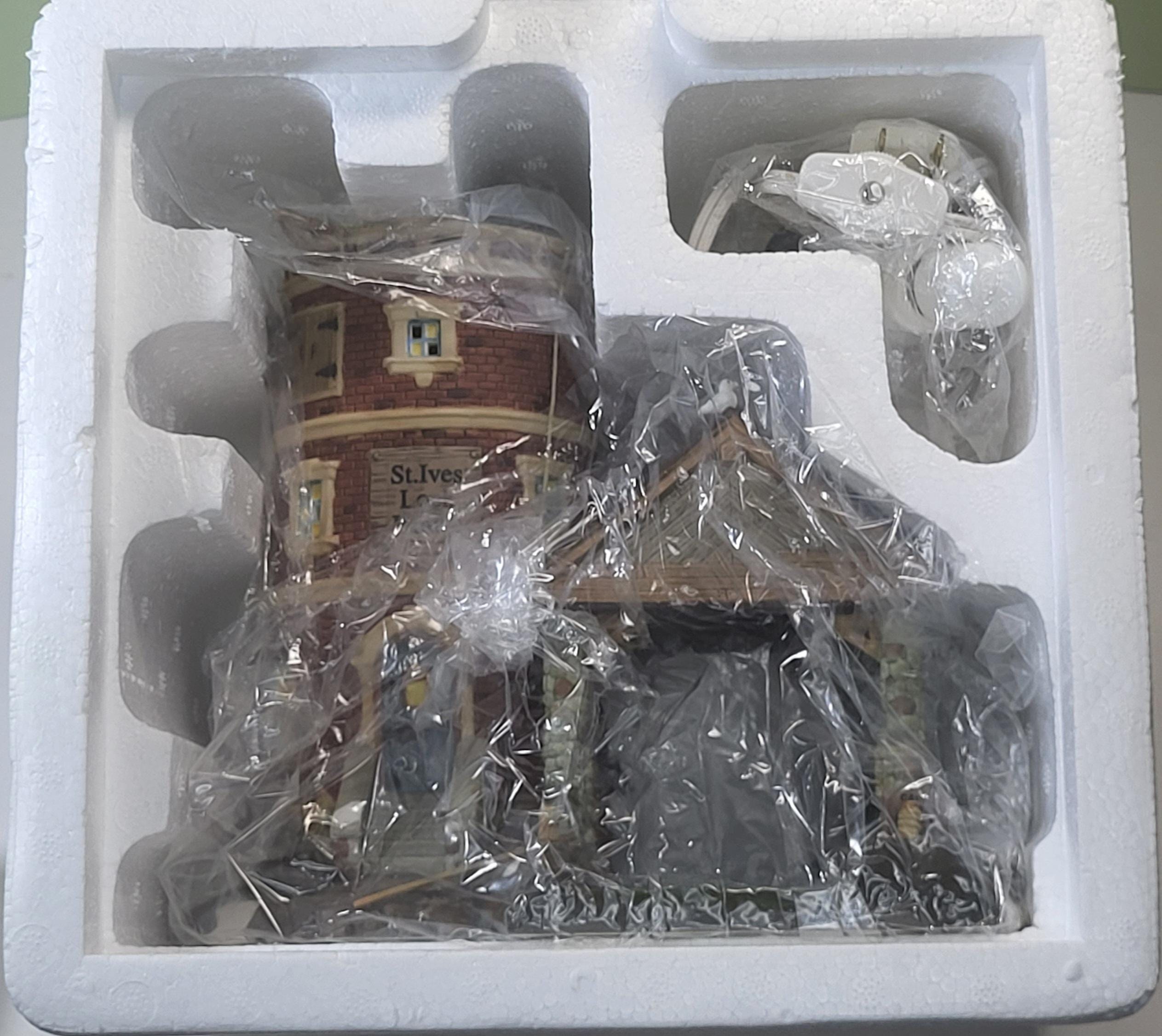 Rare Dept 56 Dickens Village Lot: St Ives Lock House #58496 and Abington Canal Boat Set #58522 view 3