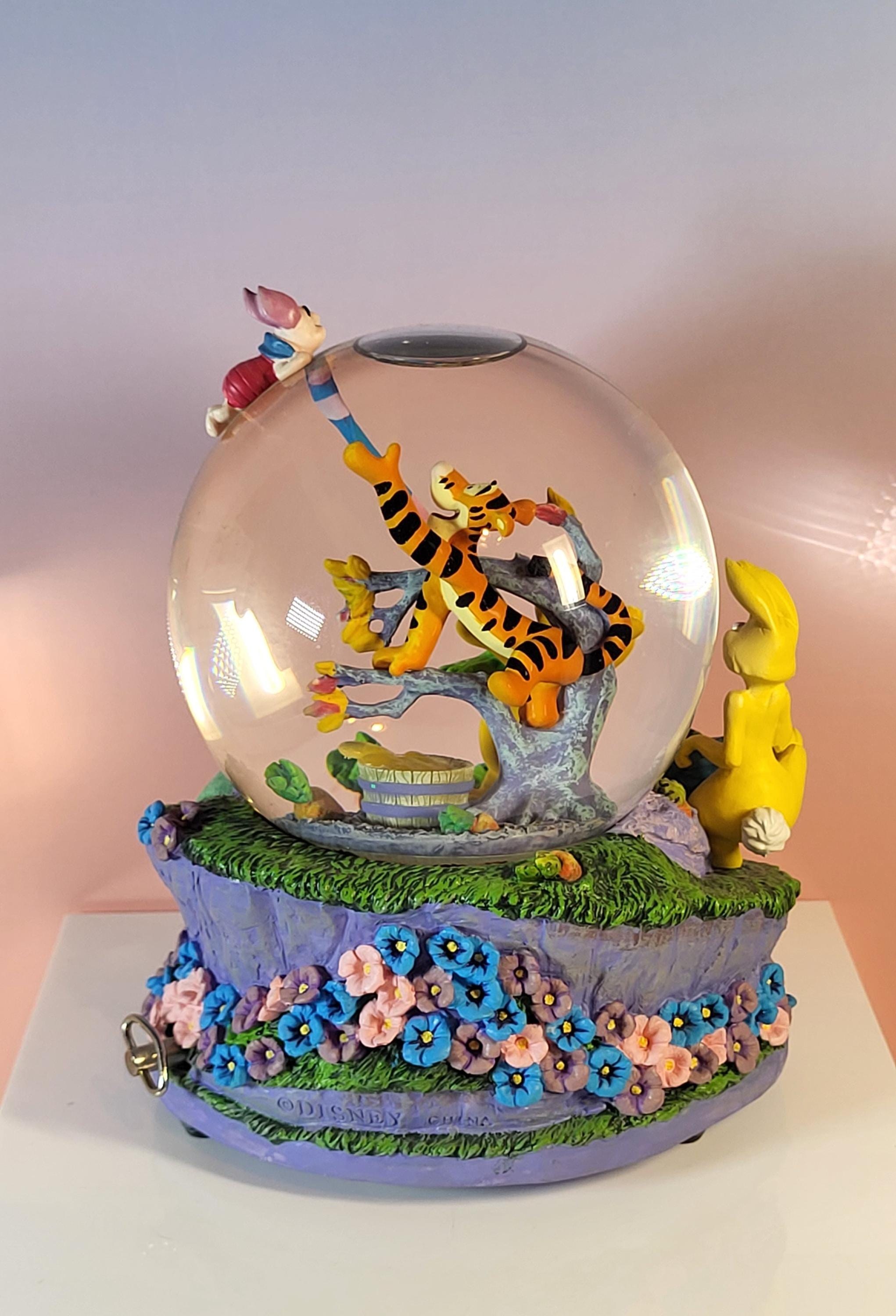 Vintage Retired Disney Store Winnie the Pooh Blustery Day Musical Snow Globe view 8