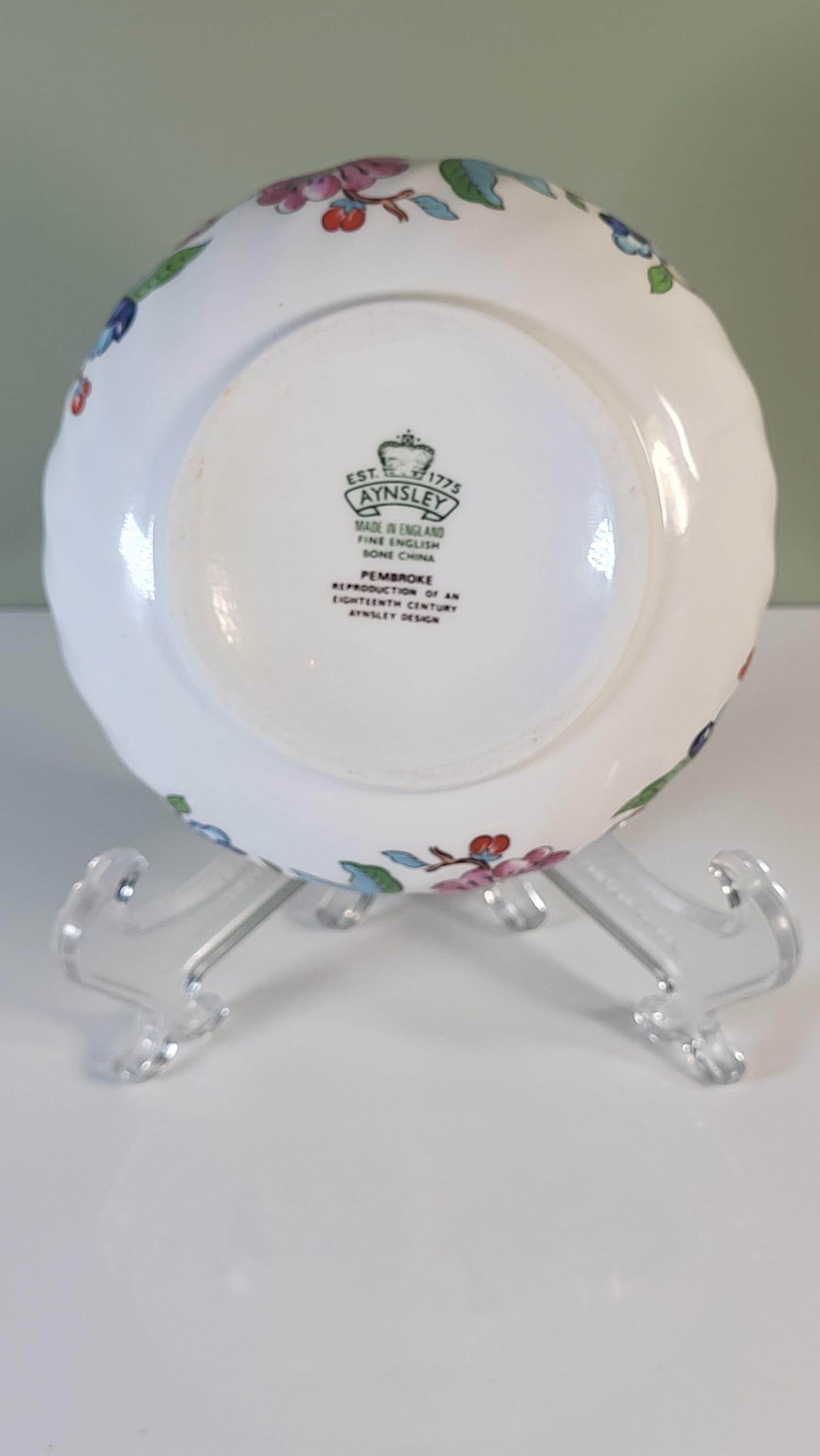 Vintage Aynsley Pembroke and Imari Style Porcelain Trinket Dishes view 9