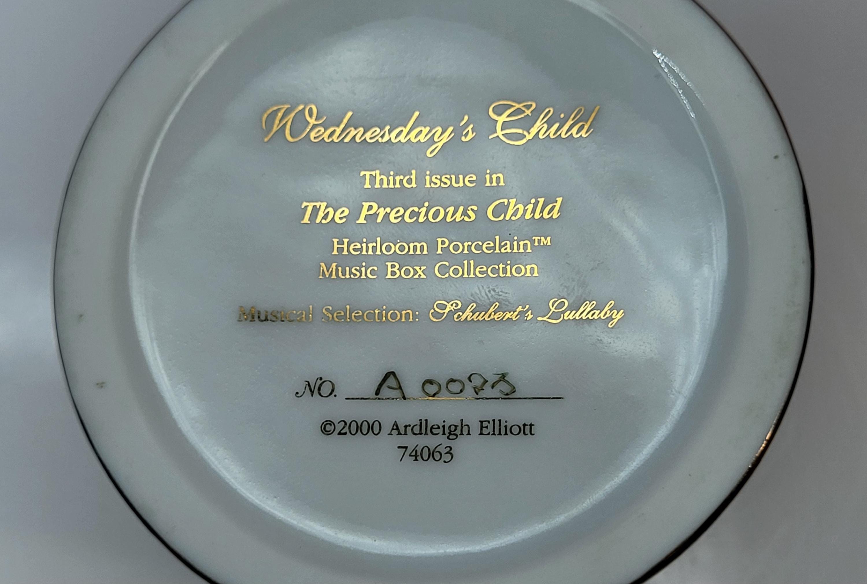 Ardleigh Elliott Porcelain Music Box Set view 13