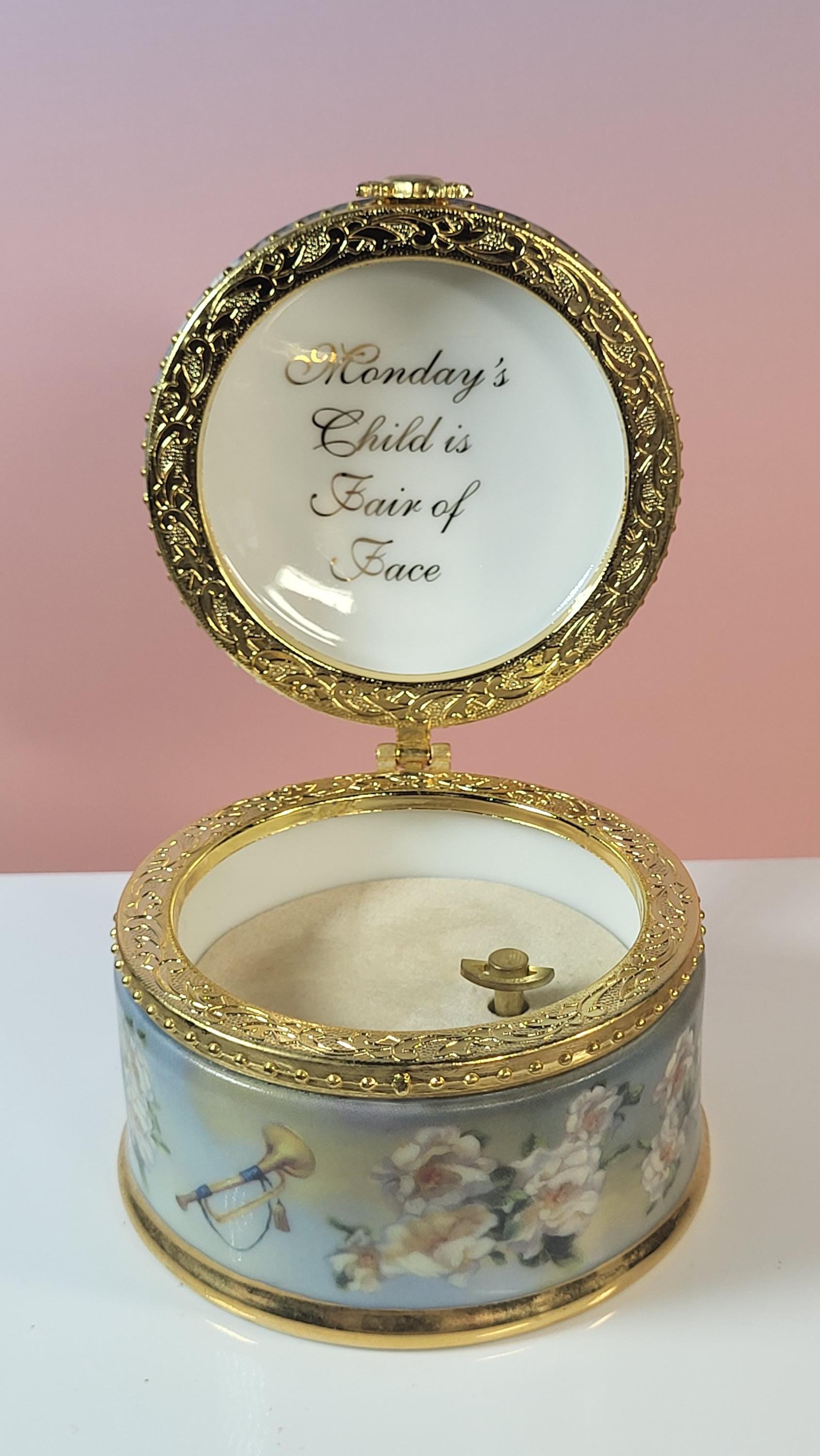 Ardleigh Elliott Porcelain Music Box Set view 7