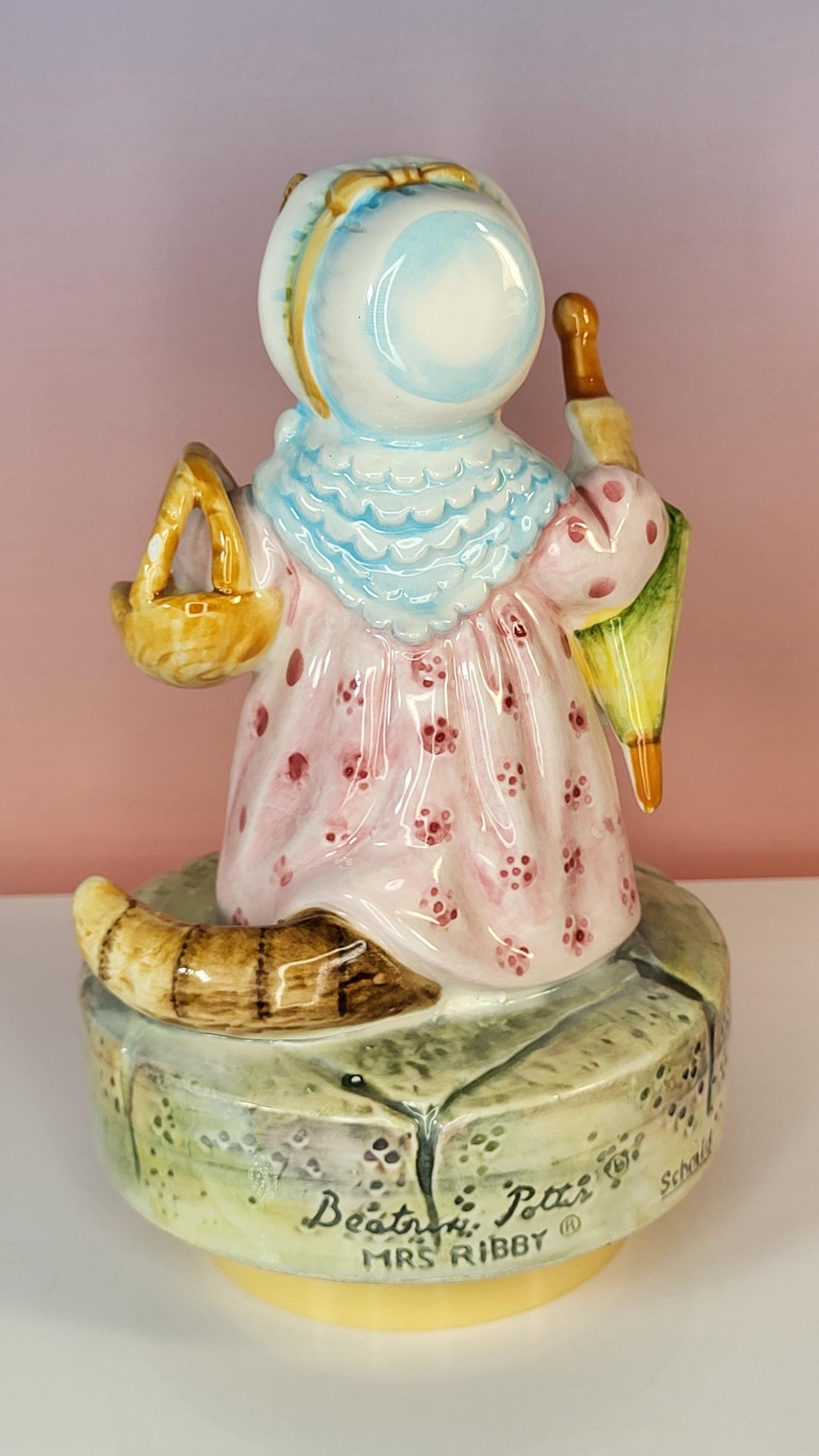 Vintage Schmid Beatrix Potter Mrs. Ribby Music Box view 7