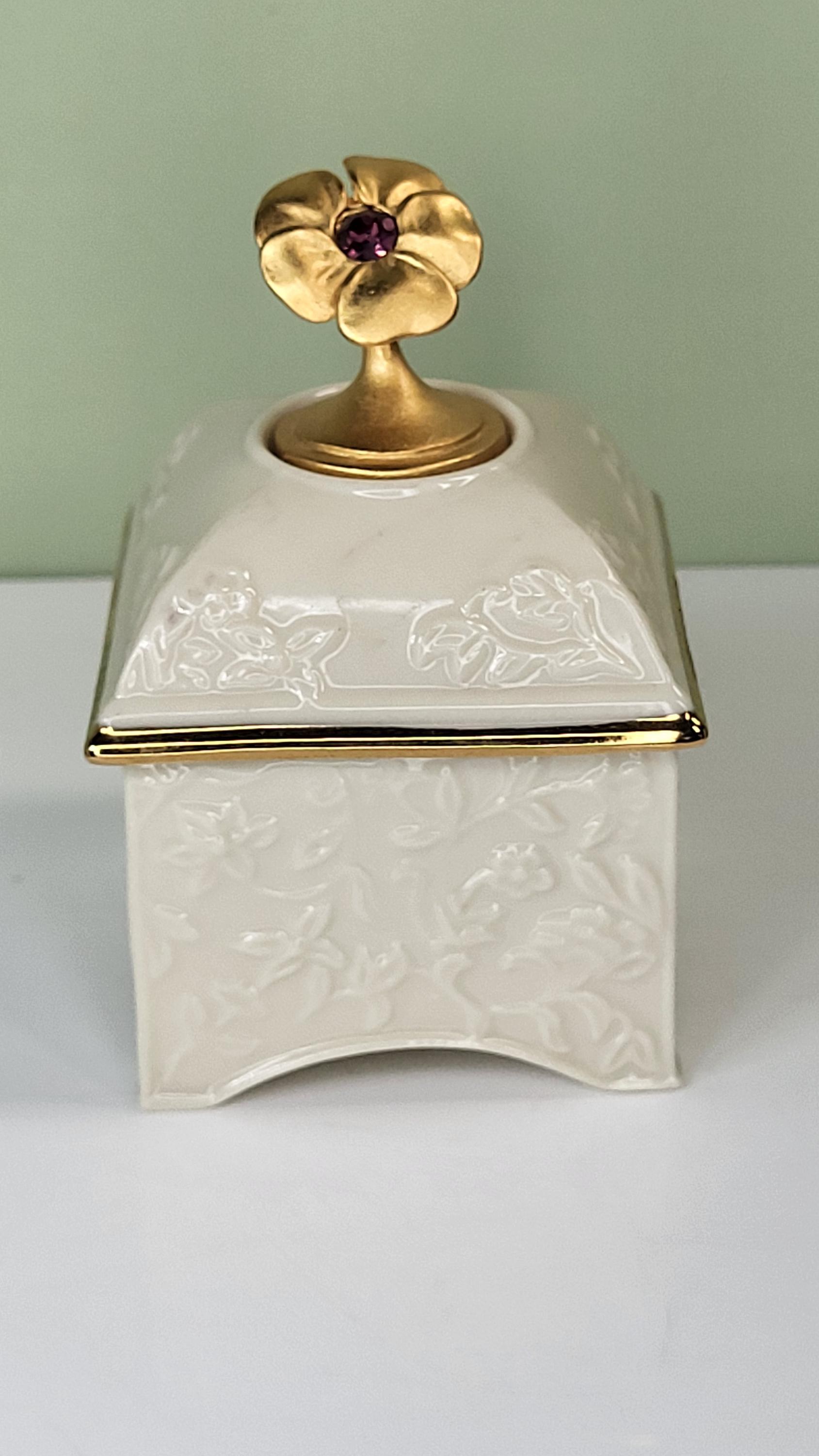 Lenox Amethyst Trinket Box: China Treasures Collection, 24K Gold view 7
