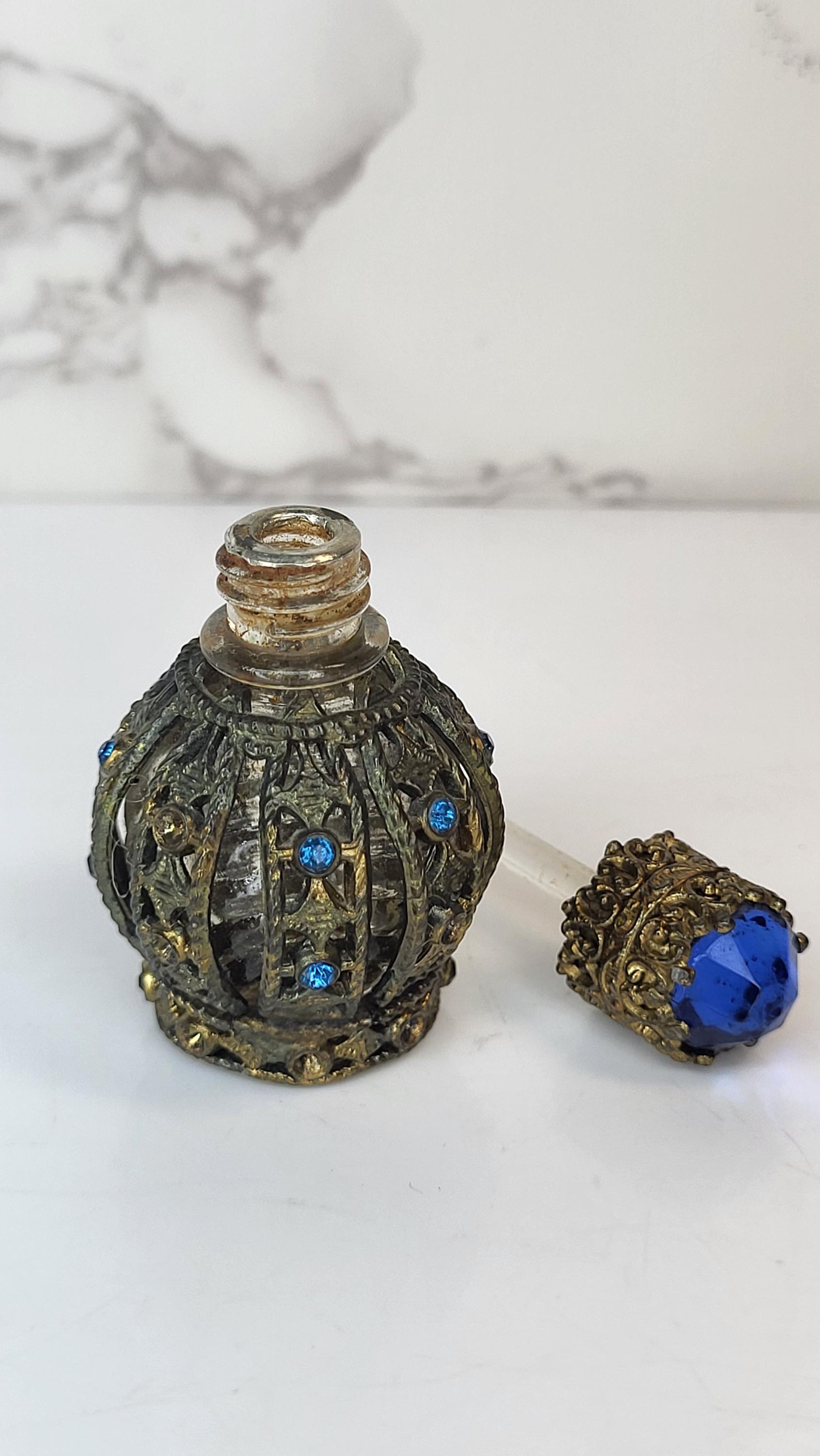 Vintage Irice Czech Perfume Bottle, Blue Rhinestone Filigree, Art Deco Vanity view 4