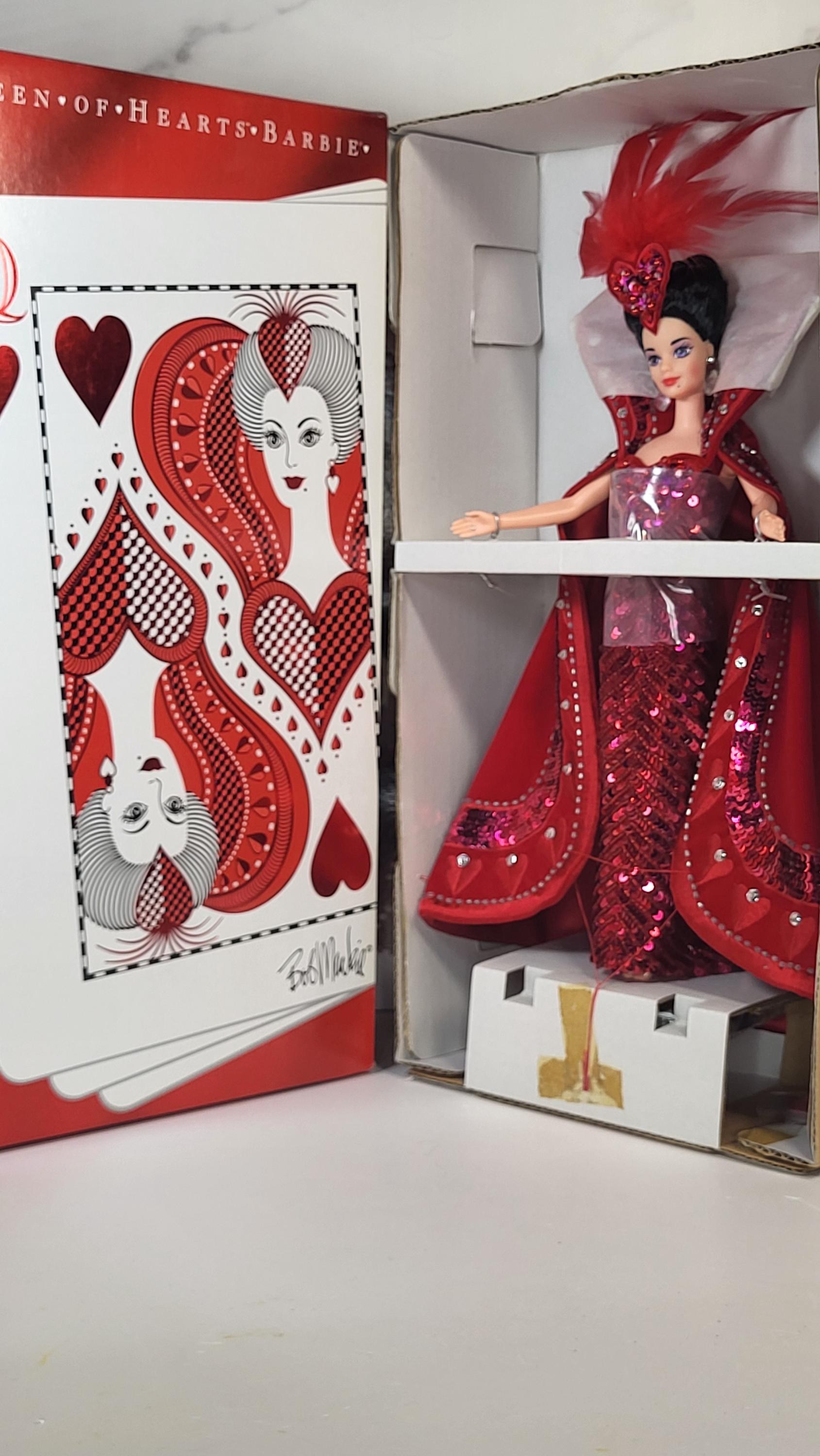 Bob Mackie Queen of Hearts Barbie, 1994 Mattel Collector Edition, NIB view 4