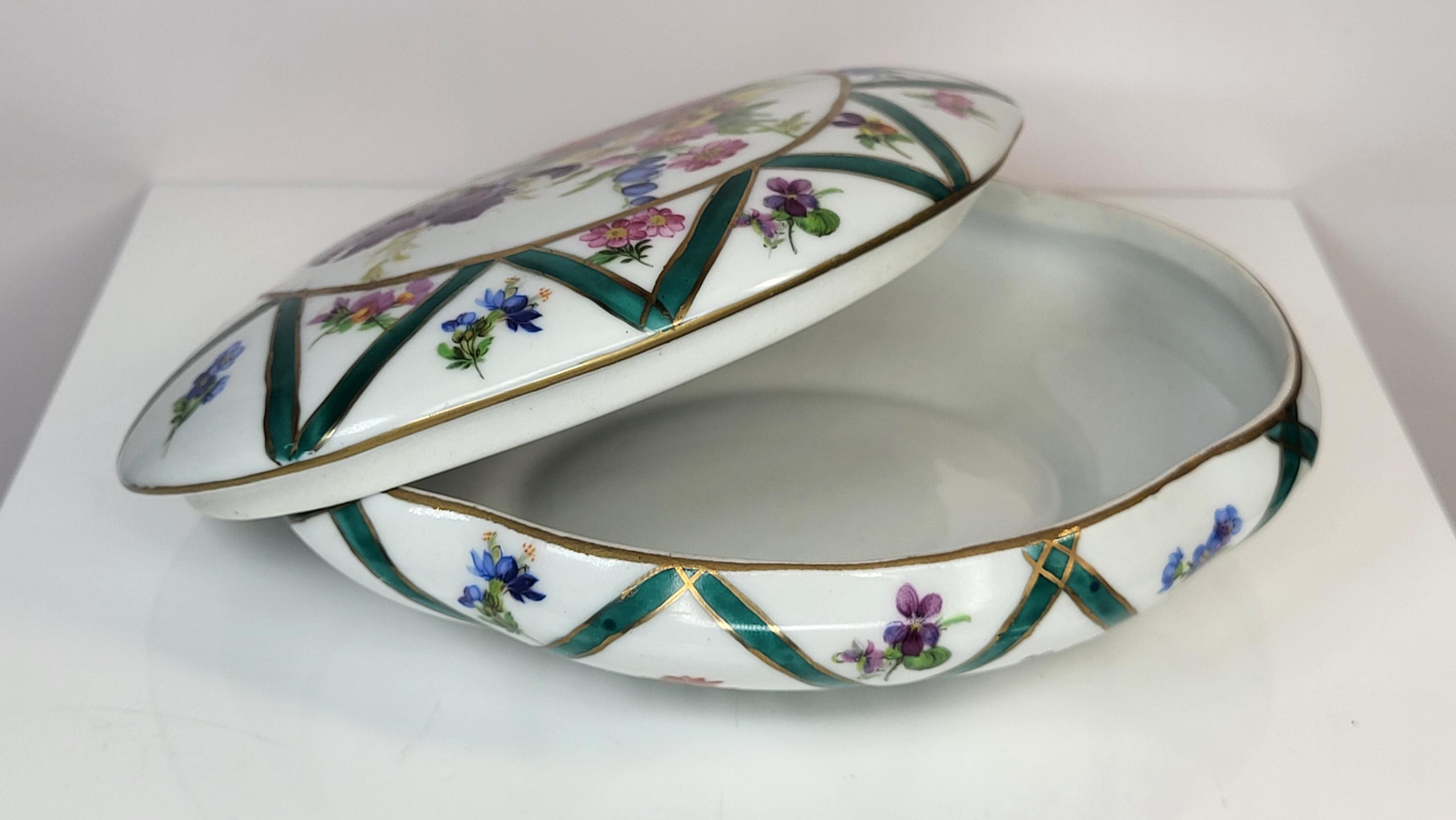 Vintage Elios Italy Hand Painted Porcelain Trinket Box, Large Oval Floral Jewelry Casket view 8