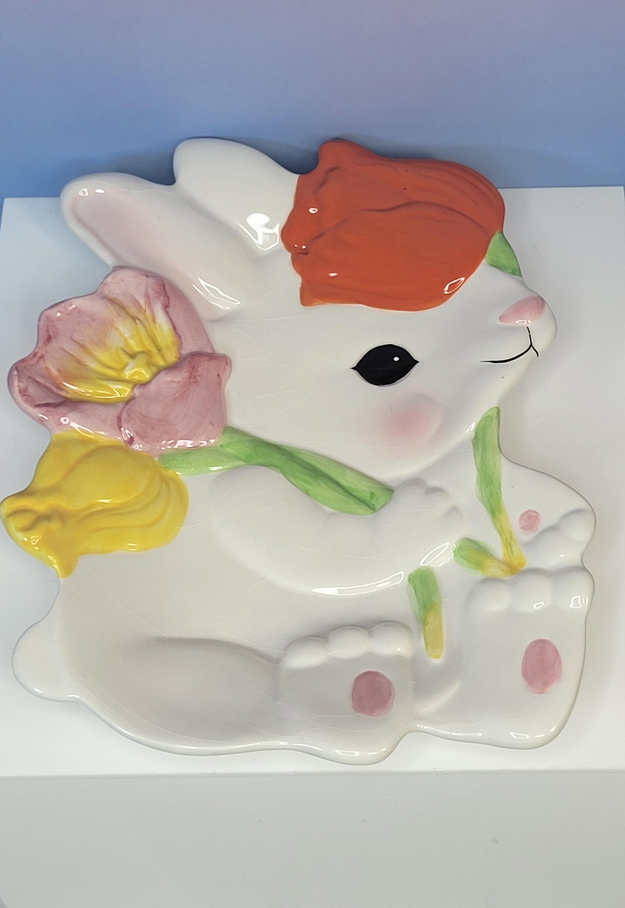 Vintage Chang Song Bunny Tulip Candy Dish view 2