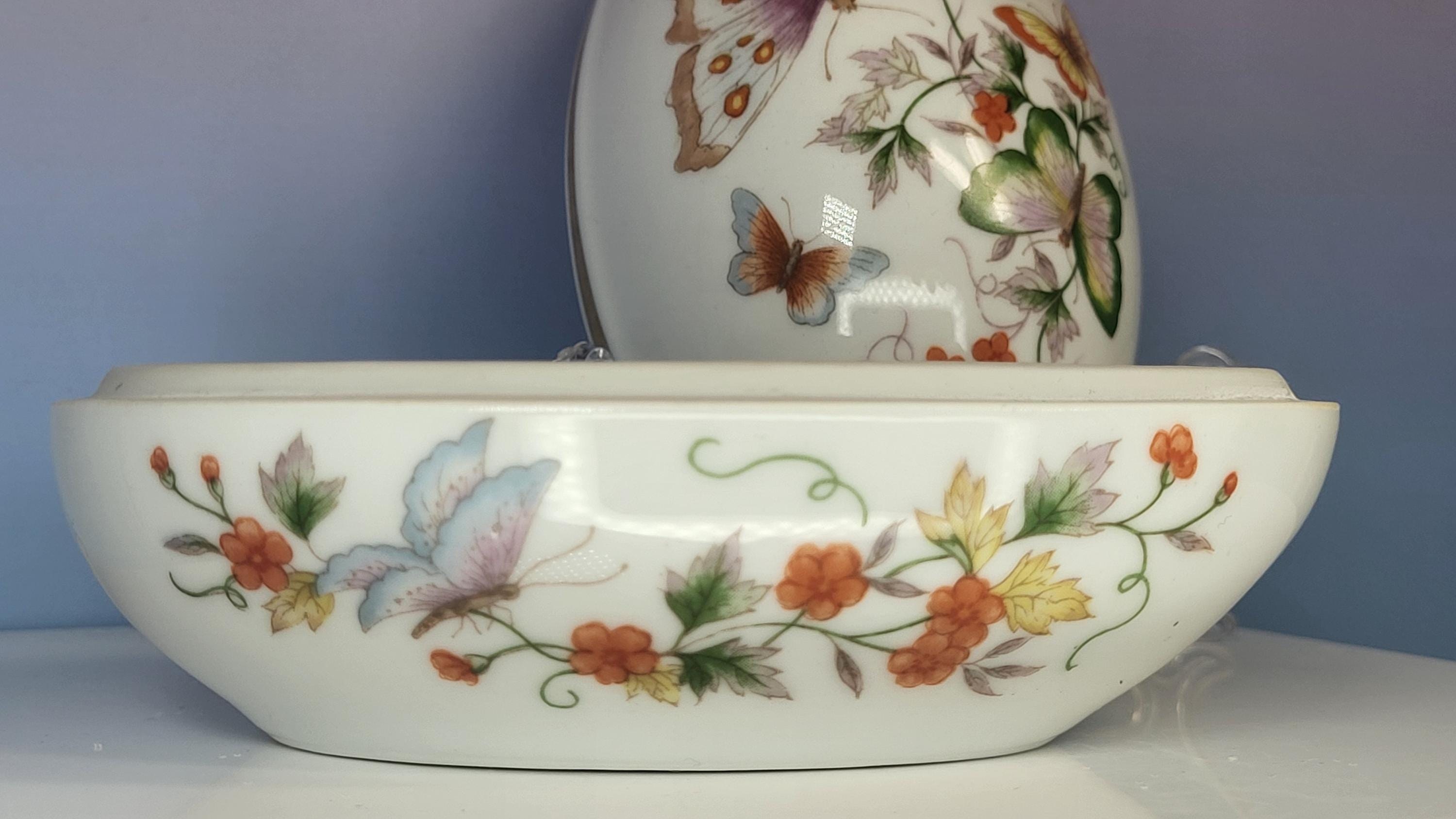 Vintage 1974 Avon Butterfly Porcelain Egg Trinket Box - 22K Gold Trim view 3