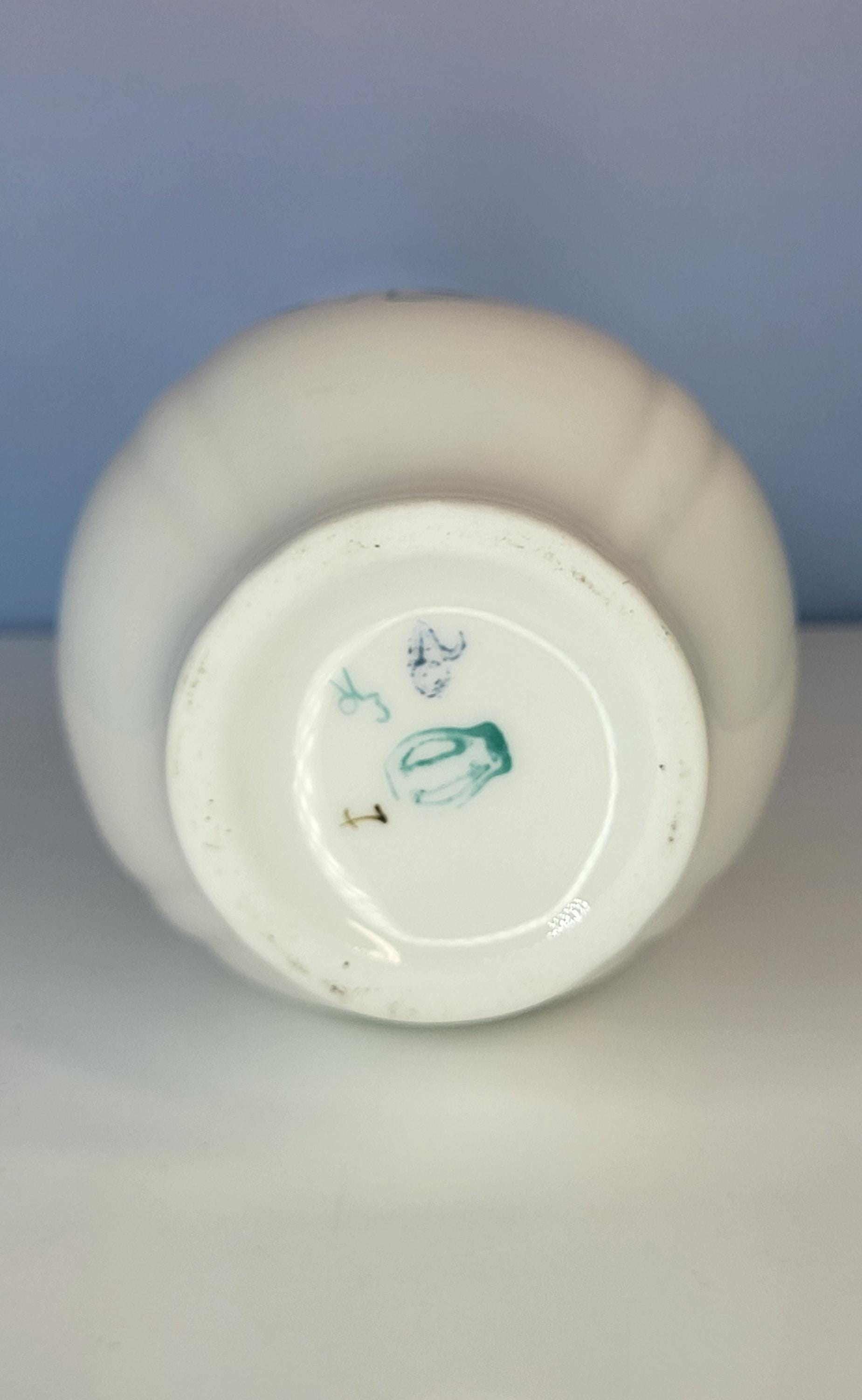 Antique Porcelain Vases: Sitzendorf, Takahashi, Aynsley 3-Piece Set view 12