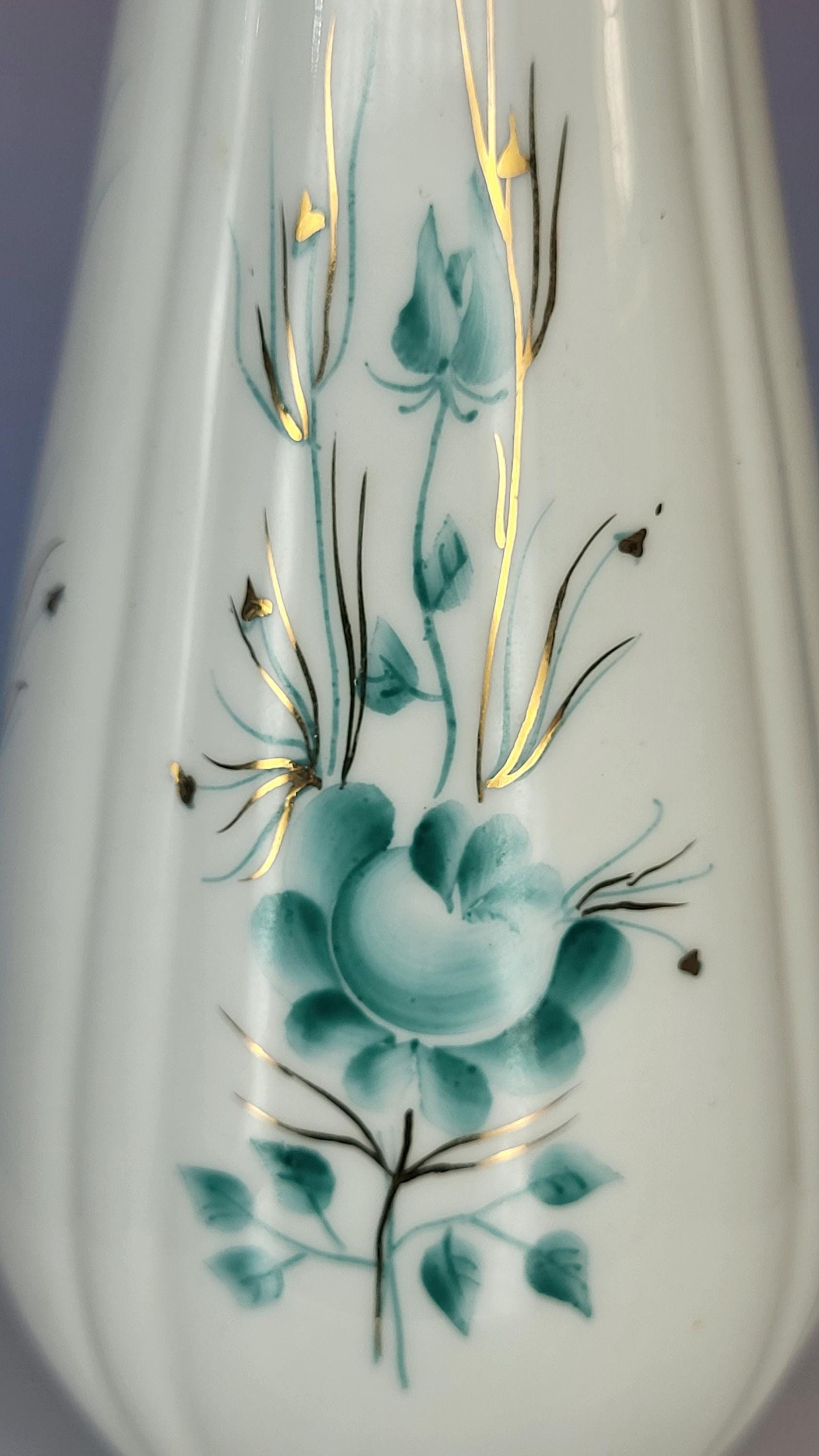 Antique Porcelain Vases: Sitzendorf, Takahashi, Aynsley 3-Piece Set view 10