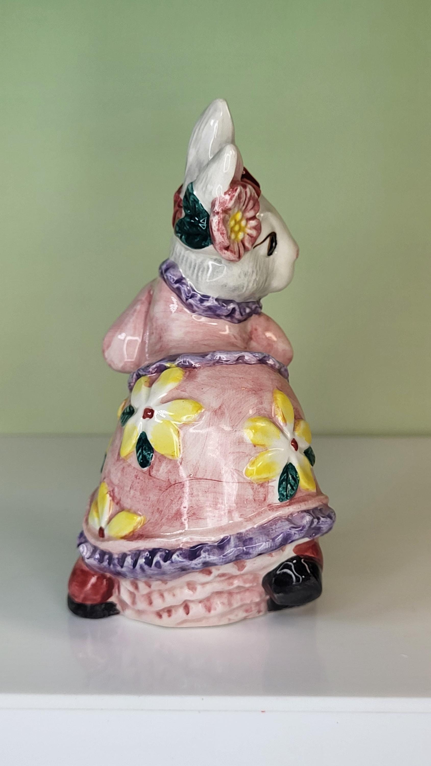 Rare Fitz and Floyd Spring Collector's Set: "Promenade" Rabbit Vase with Glass Insert and Cotton Tailors Bunny Shakers view 18