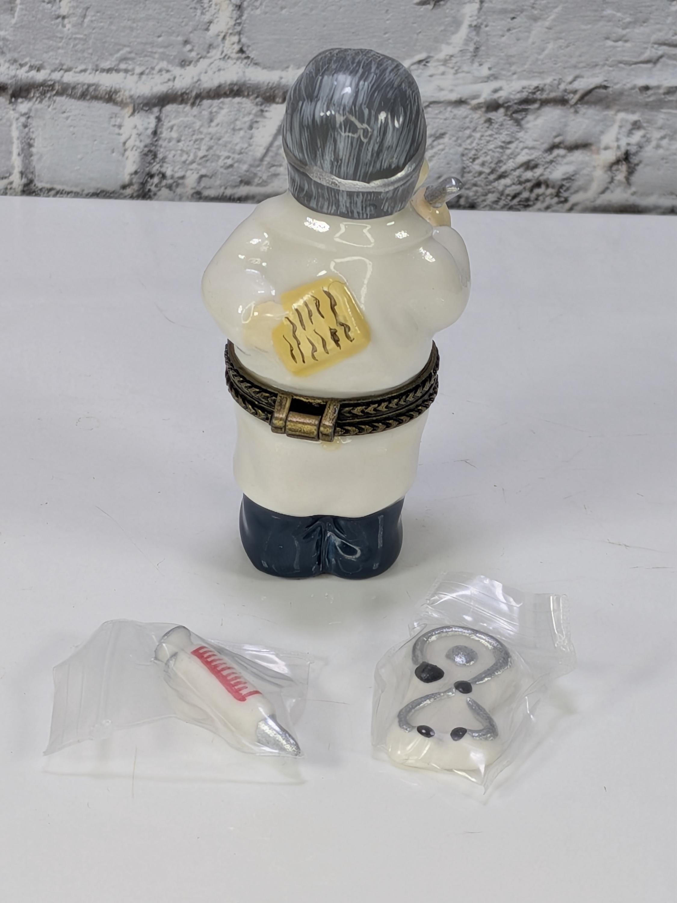 Vintage 1999 Direct Connection Doctor PHB with Syringe & Stethoscope - Like New Condition with Original Box view 5