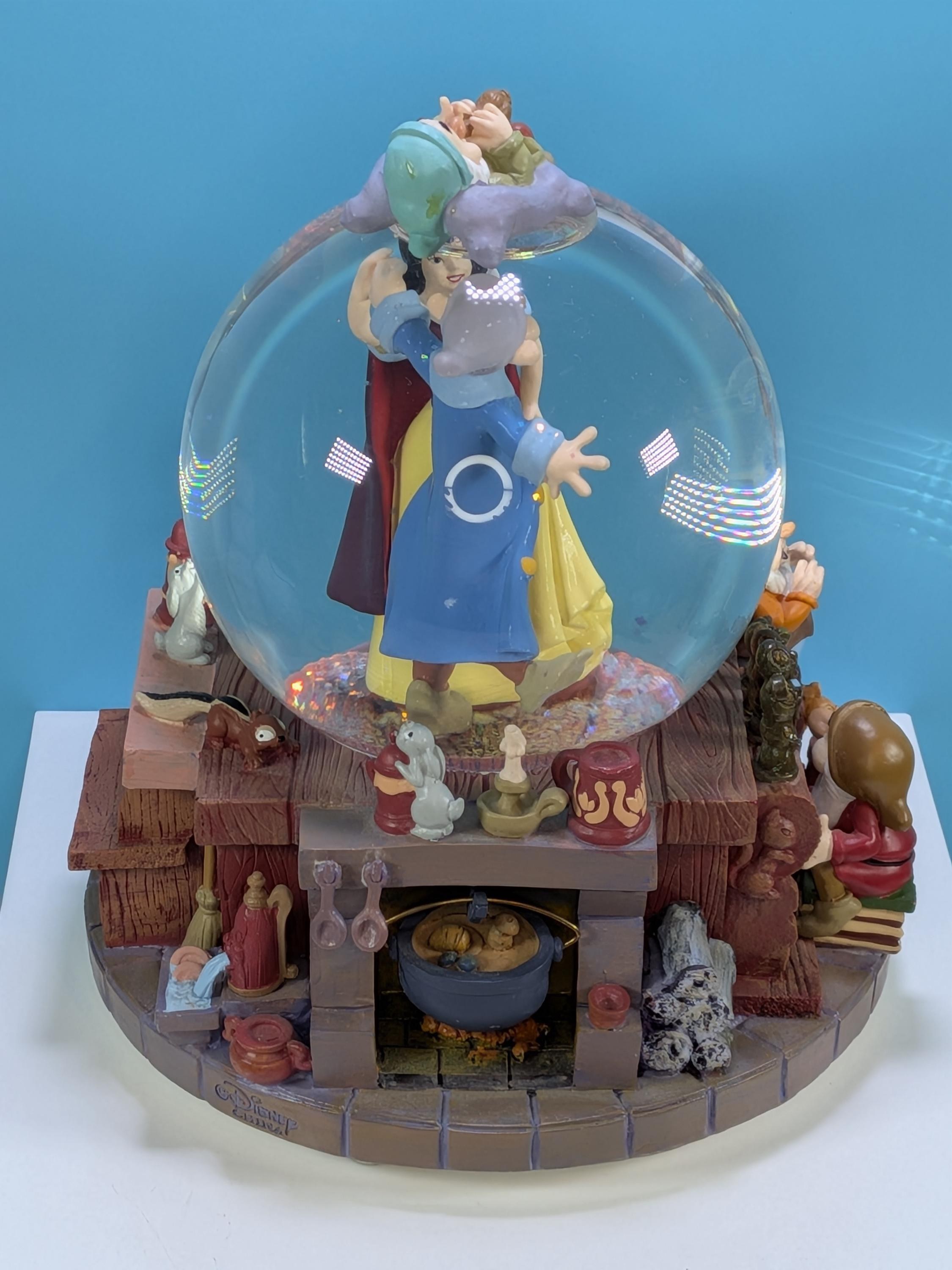 Rare Mint Disney Snow White and 7 Dwarfs Musical Snow Globe "I Whistle A Happy Tune" Original Box & Foam - Collector Grade Vintage Disney view 12