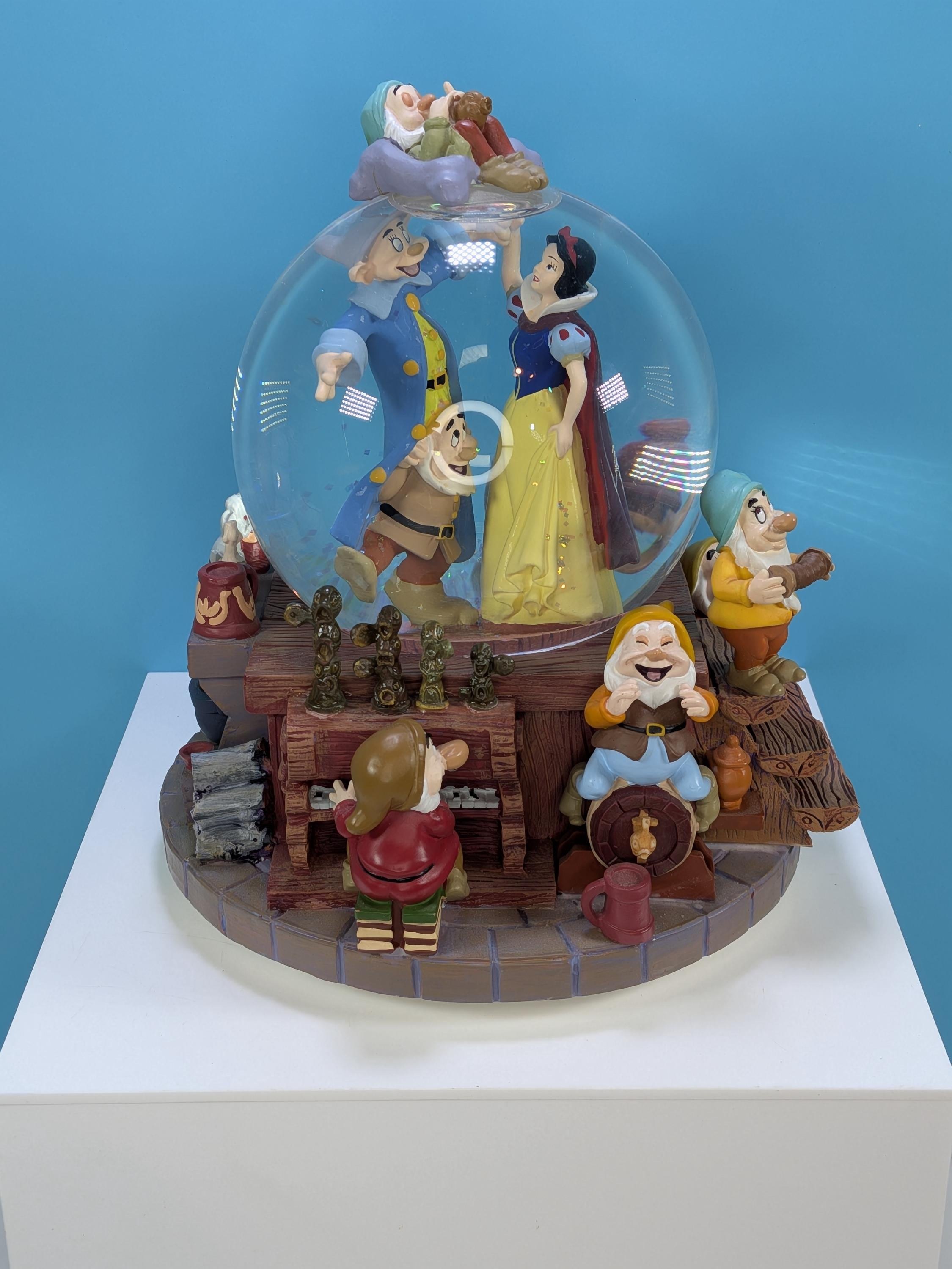 Rare Mint Disney Snow White and 7 Dwarfs Musical Snow Globe "I Whistle A Happy Tune" Original Box & Foam - Collector Grade Vintage Disney view 3