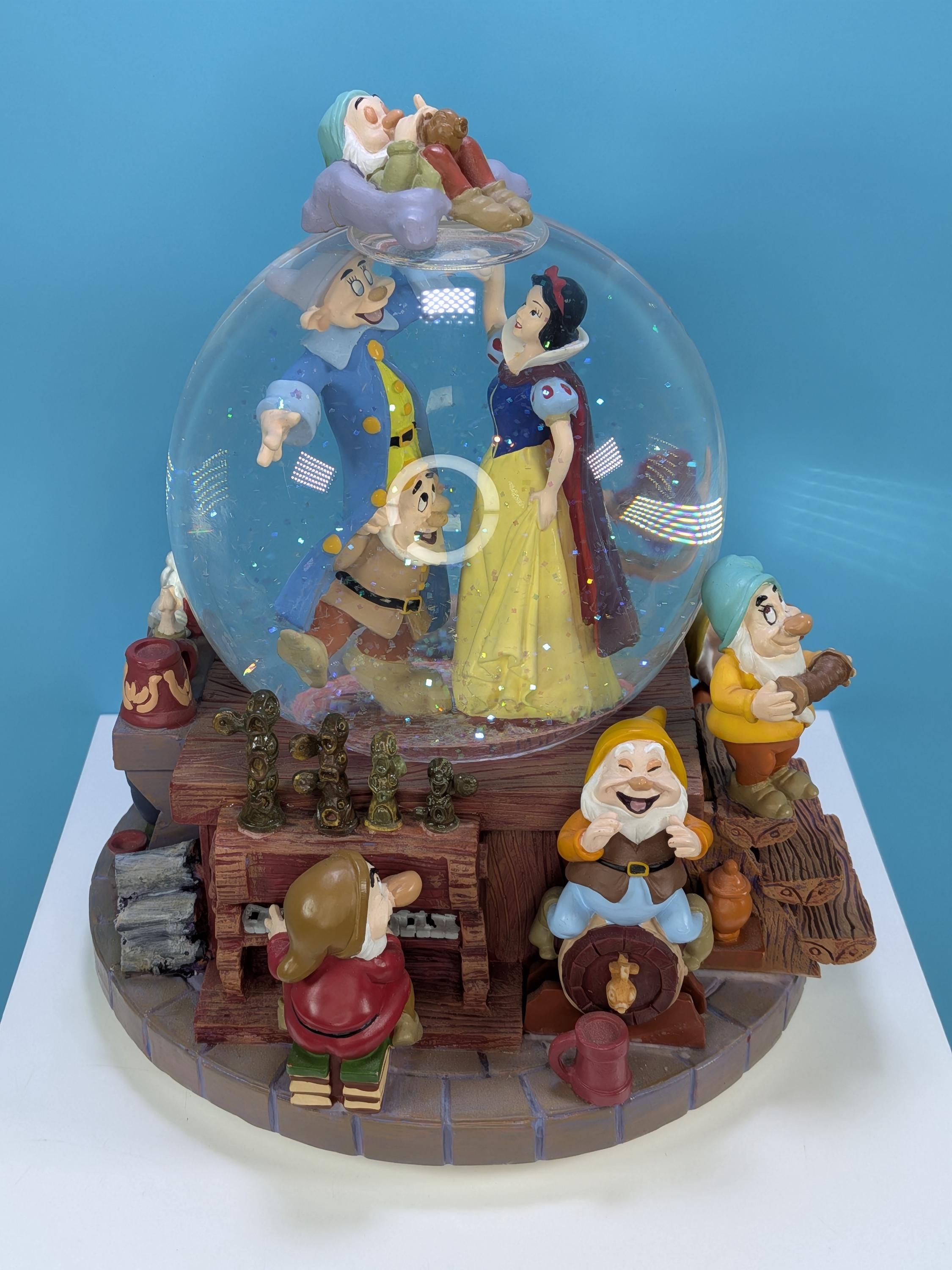 Rare Mint Disney Snow White and 7 Dwarfs Musical Snow Globe "I Whistle A Happy Tune" Original Box & Foam - Collector Grade Vintage Disney view 4