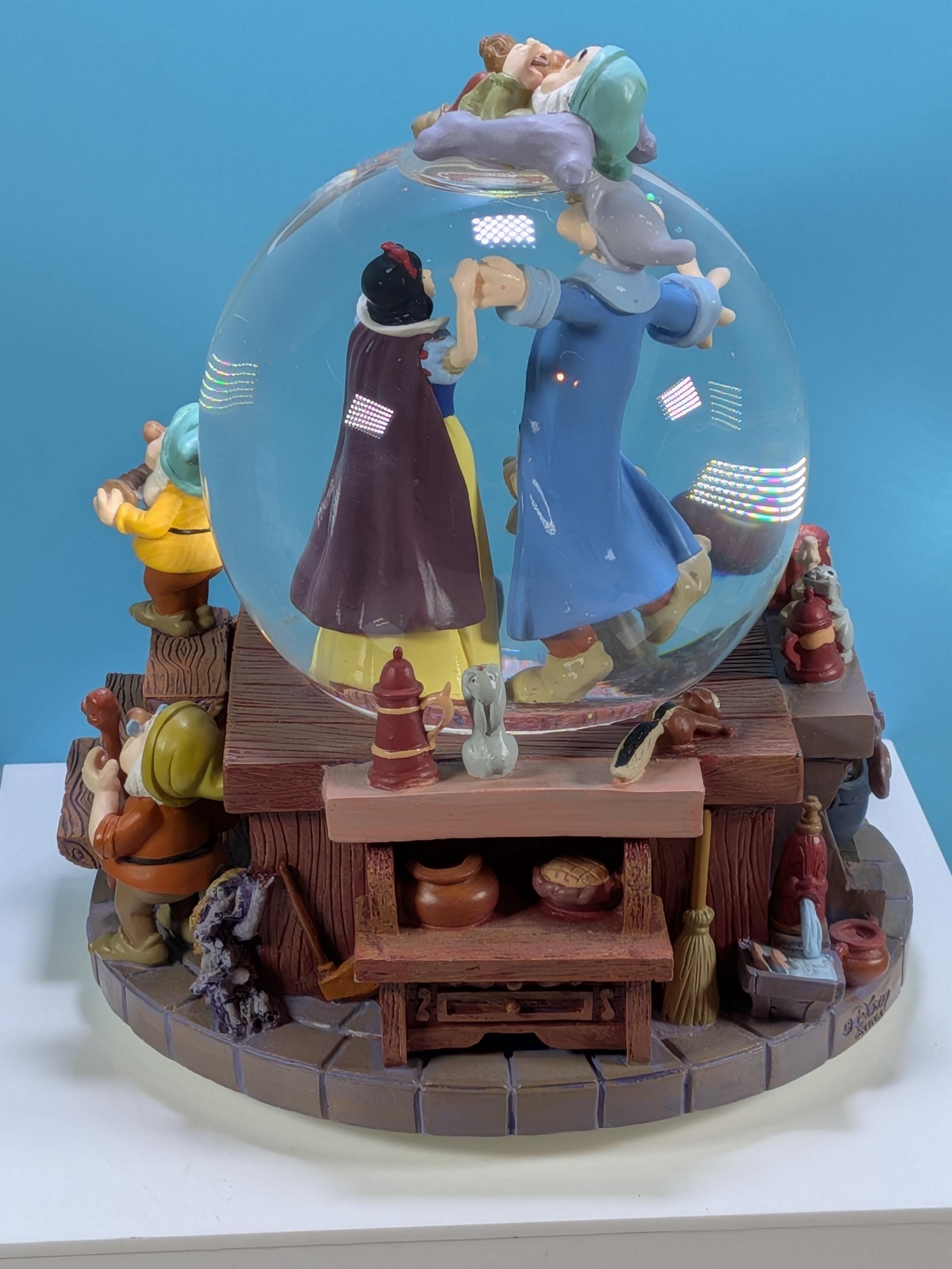 Rare Mint Disney Snow White and 7 Dwarfs Musical Snow Globe "I Whistle A Happy Tune" Original Box & Foam - Collector Grade Vintage Disney view 10