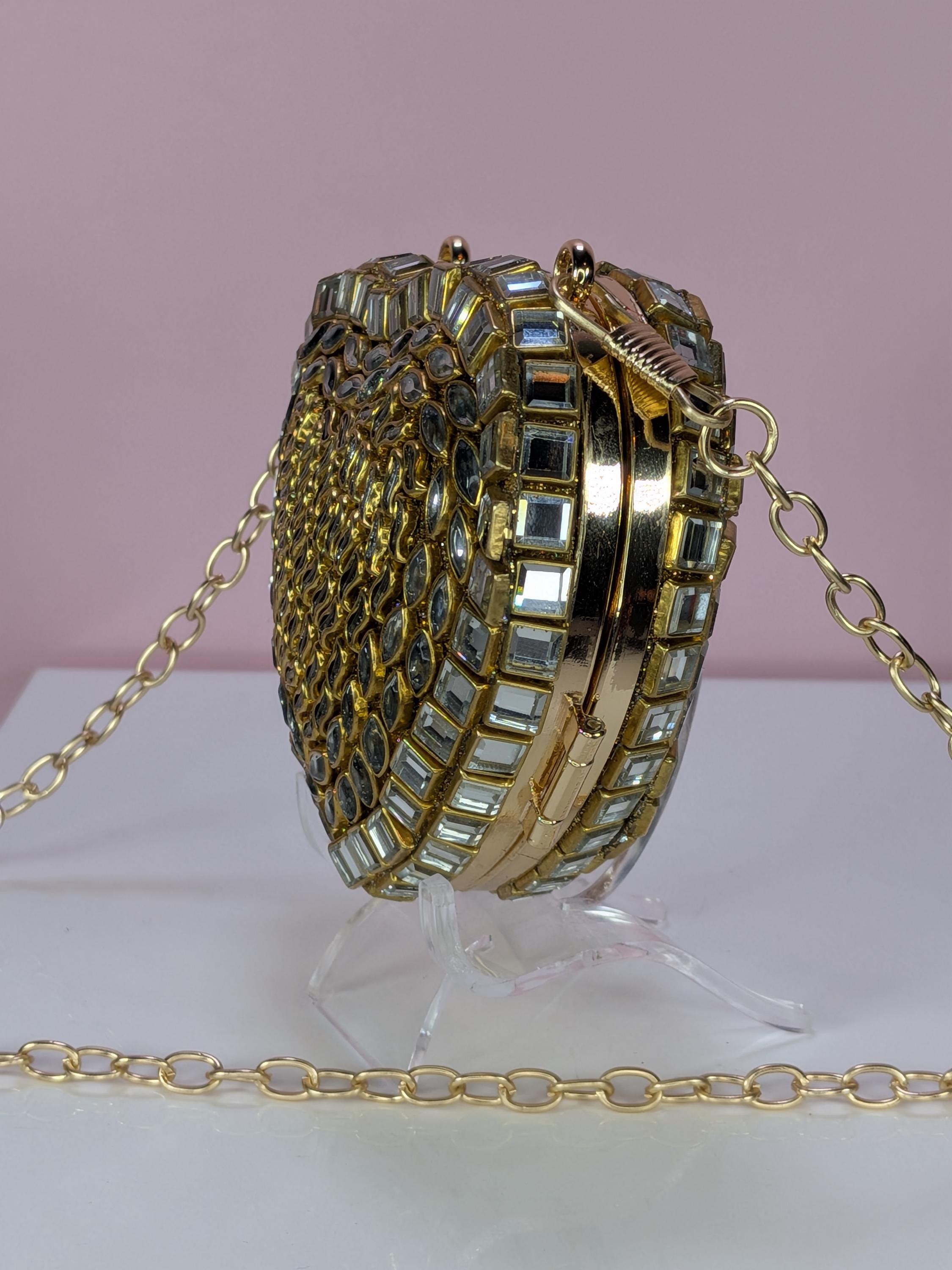 Handmade Gold Kundan Heart Clutch Bag Indian Bridal Minaudiere Evening Purse Embellished Heart Shaped Wedding Clutch view 12