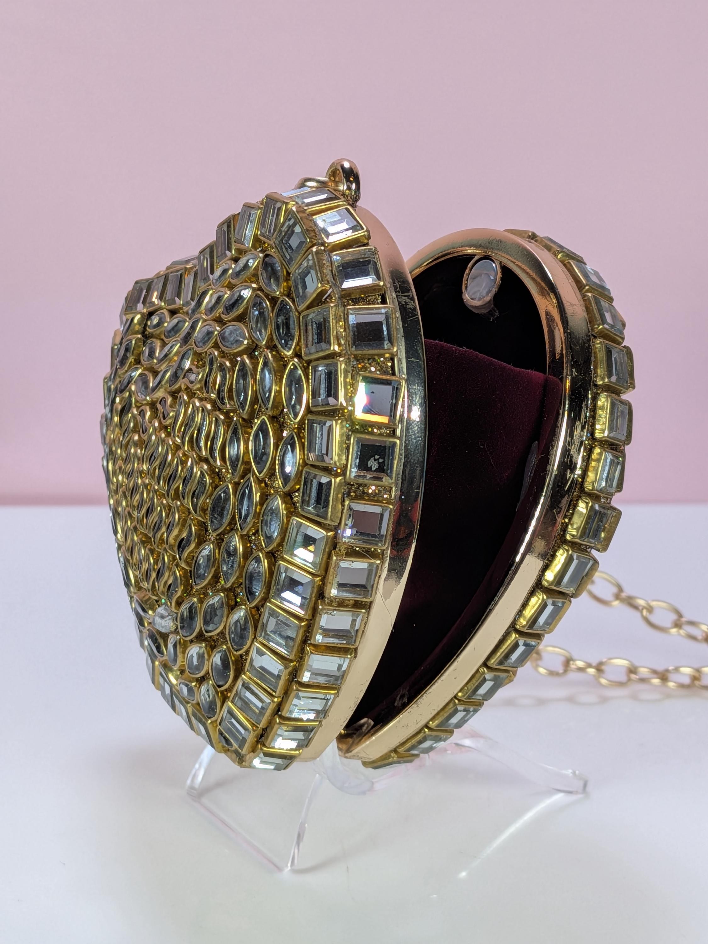 Handmade Gold Kundan Heart Clutch Bag Indian Bridal Minaudiere Evening Purse Embellished Heart Shaped Wedding Clutch view 4