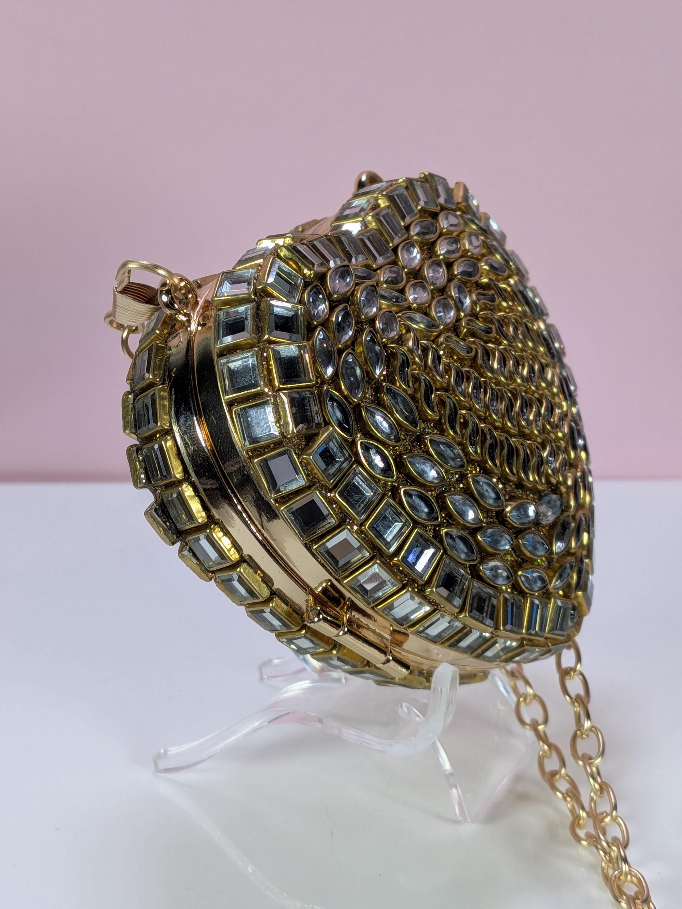Handmade Gold Kundan Heart Clutch Bag Indian Bridal Minaudiere Evening Purse Embellished Heart Shaped Wedding Clutch view 5