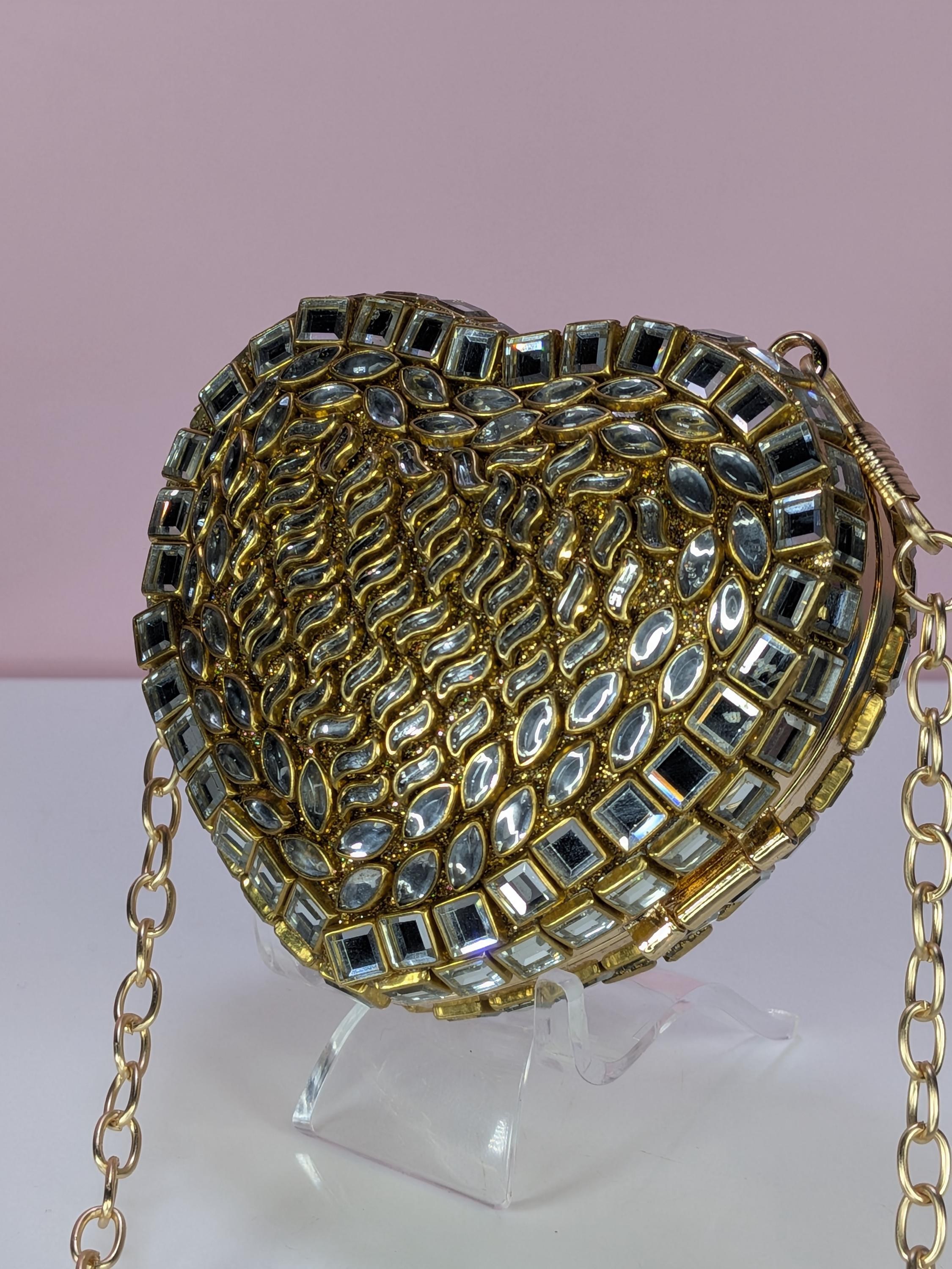 Handmade Gold Kundan Heart Clutch Bag Indian Bridal Minaudiere Evening Purse Embellished Heart Shaped Wedding Clutch view 7