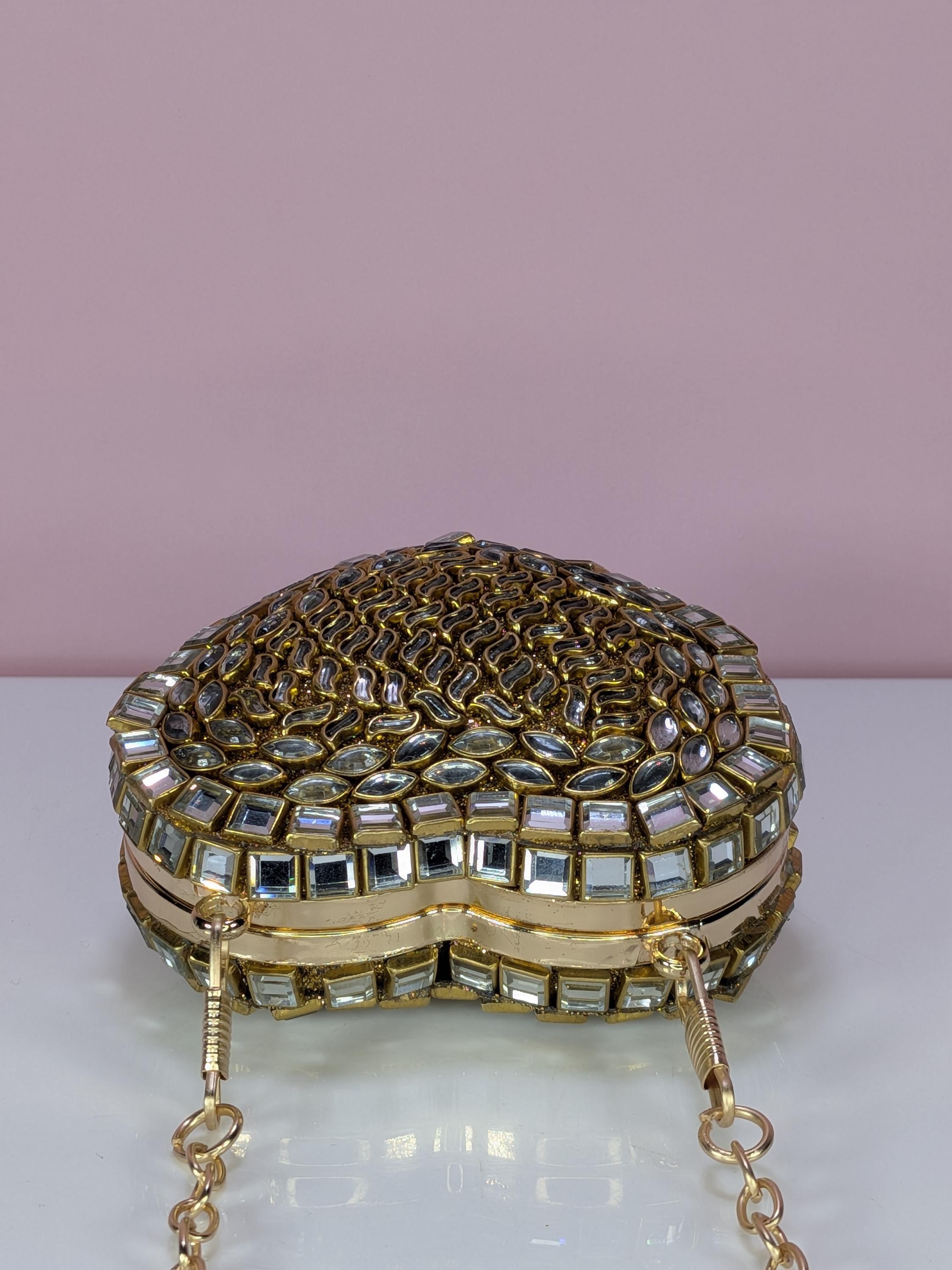 Handmade Gold Kundan Heart Clutch Bag Indian Bridal Minaudiere Evening Purse Embellished Heart Shaped Wedding Clutch view 8