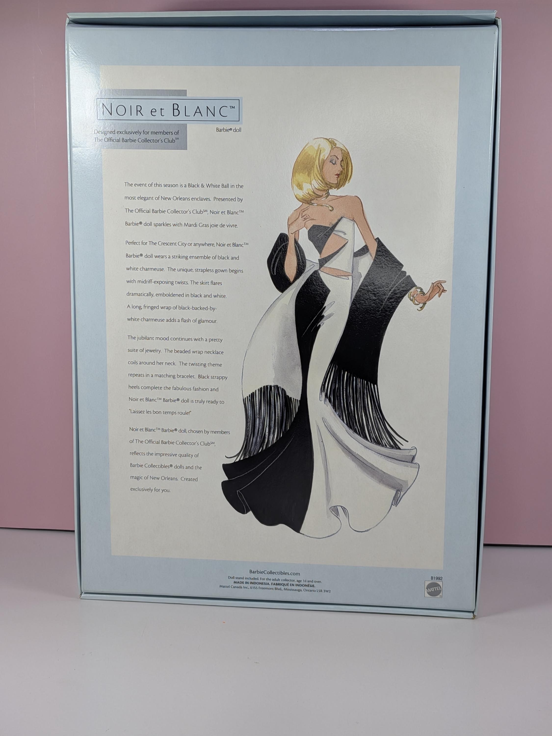 2002 Mattel Noir et Blanc Barbie Doll B1992 Rare Collector Club Exclusive Barbie Vintage Limited Edition Mermaid Gown Barbie Doll Pristine view 9