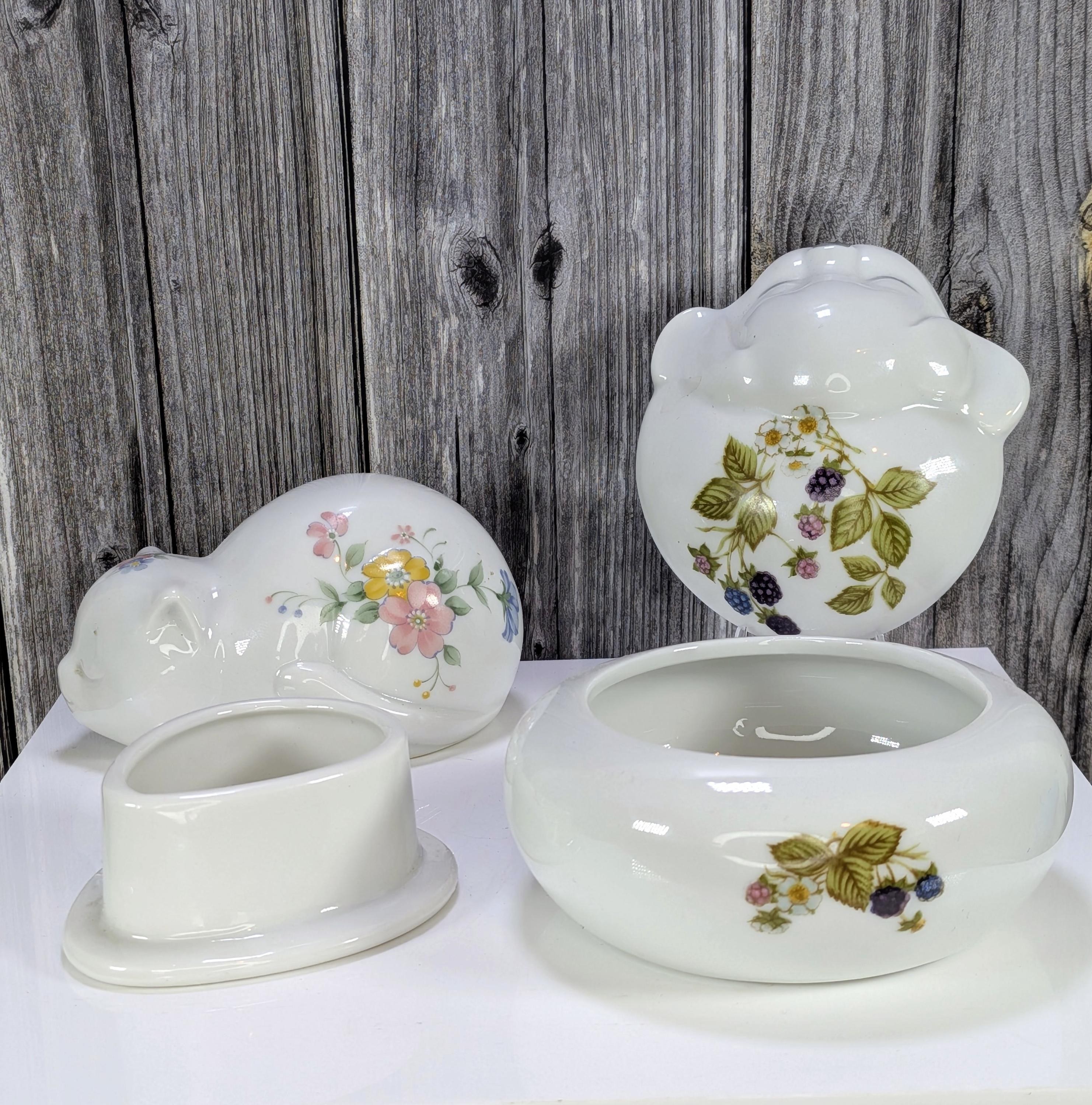 Grandmillennial Sleepy Pets Porcelain Trinket Box Set - Vintage Takahashi San Francisco Puppy and Action Japan Floral Cat Lidded Ring Dish view 2