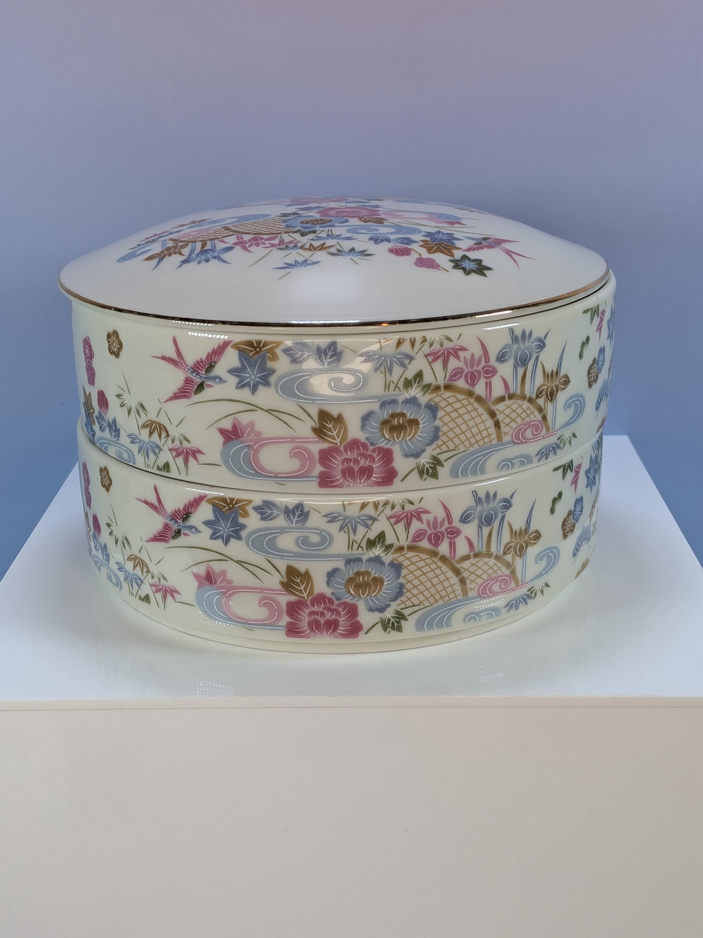 Vintage Shibata Japan Porcelain Stacked Bento Box Three Tier Lidded Imari Floral Jubako Serving Dish - Immaculate Condition! view 2