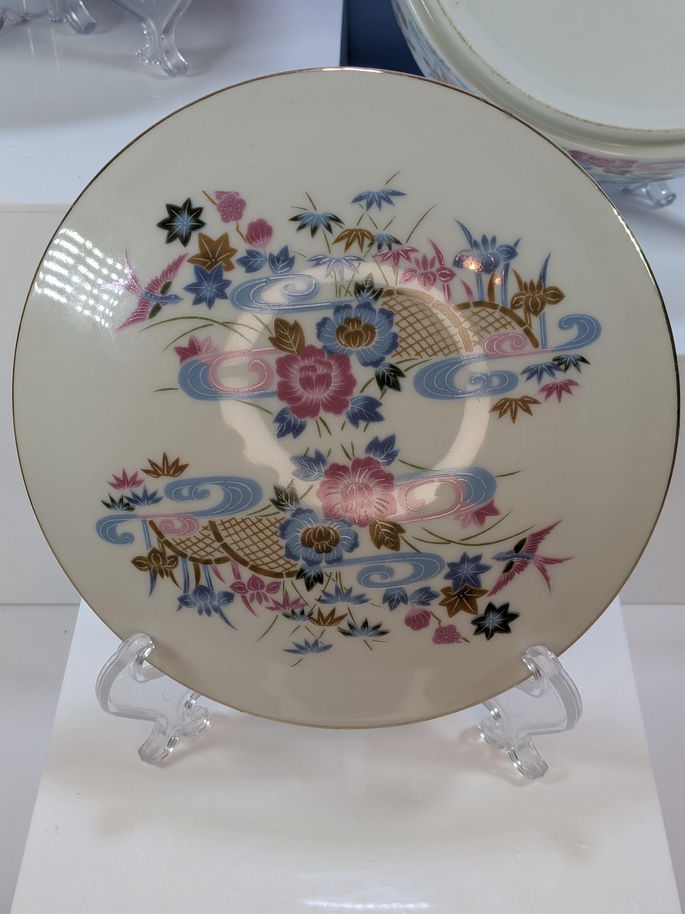 Vintage Shibata Japan Porcelain Stacked Bento Box Three Tier Lidded Imari Floral Jubako Serving Dish - Immaculate Condition! view 7